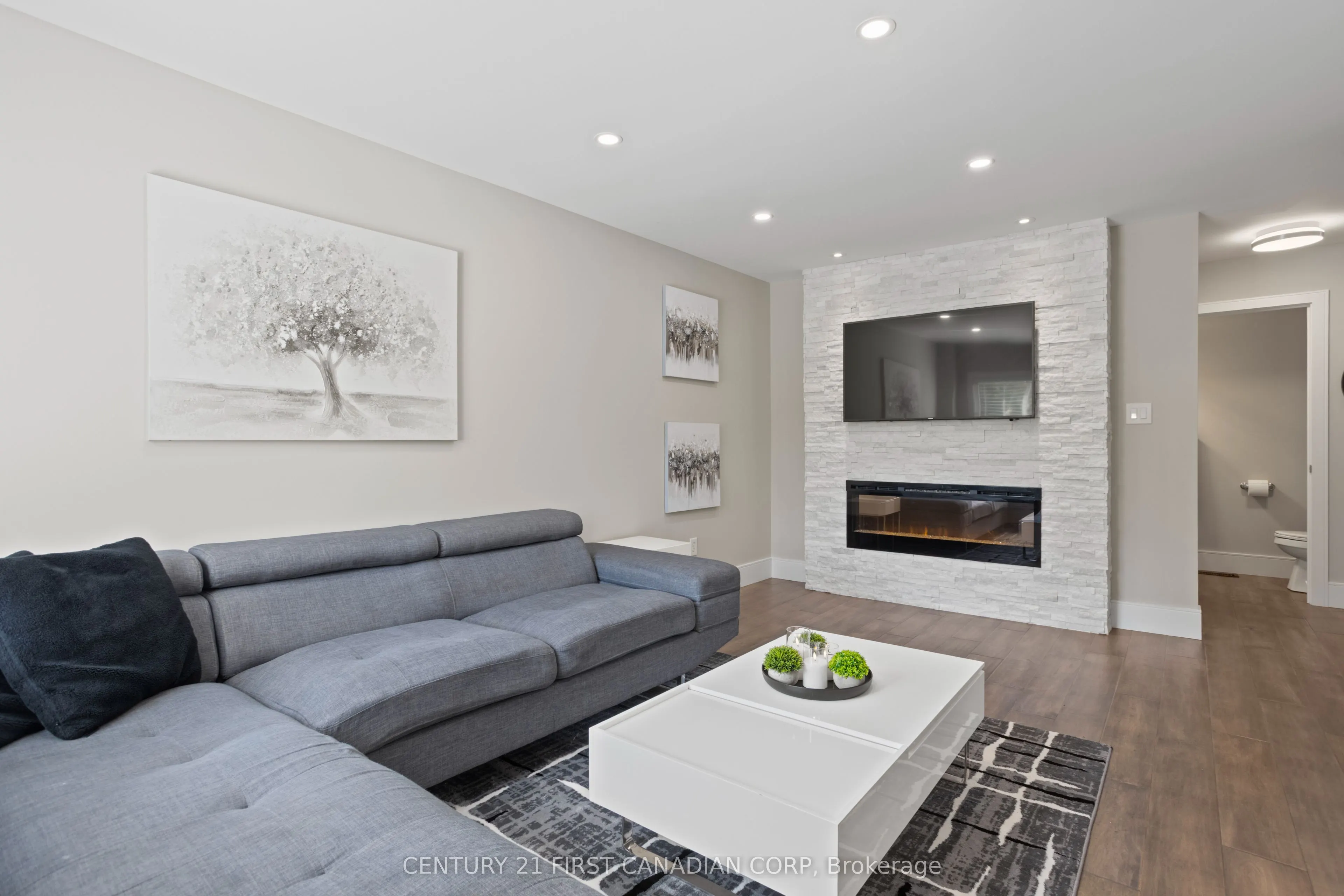 1075 Blackmaple Court