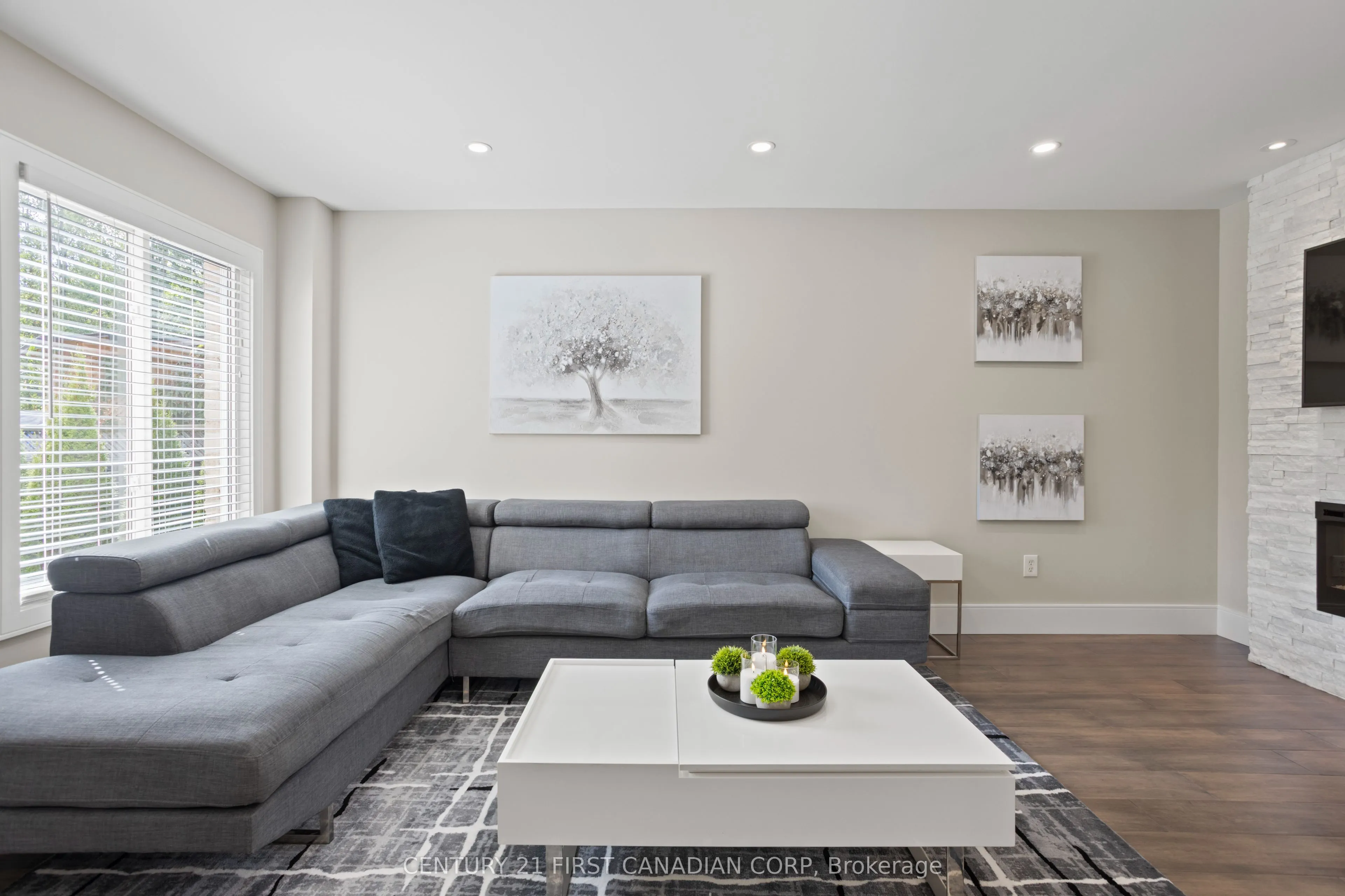 1075 Blackmaple Court