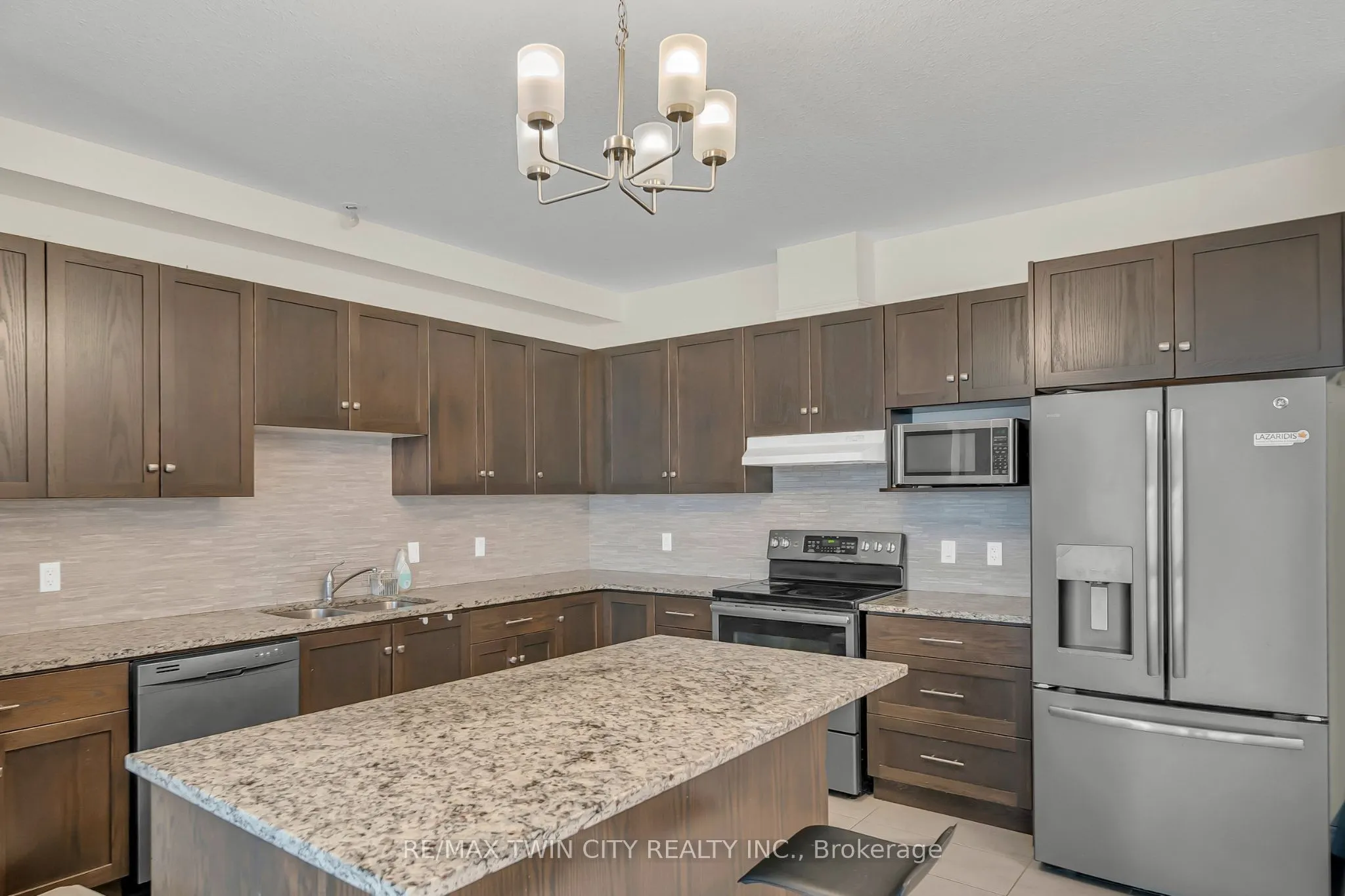 190 Eden Oak Trail