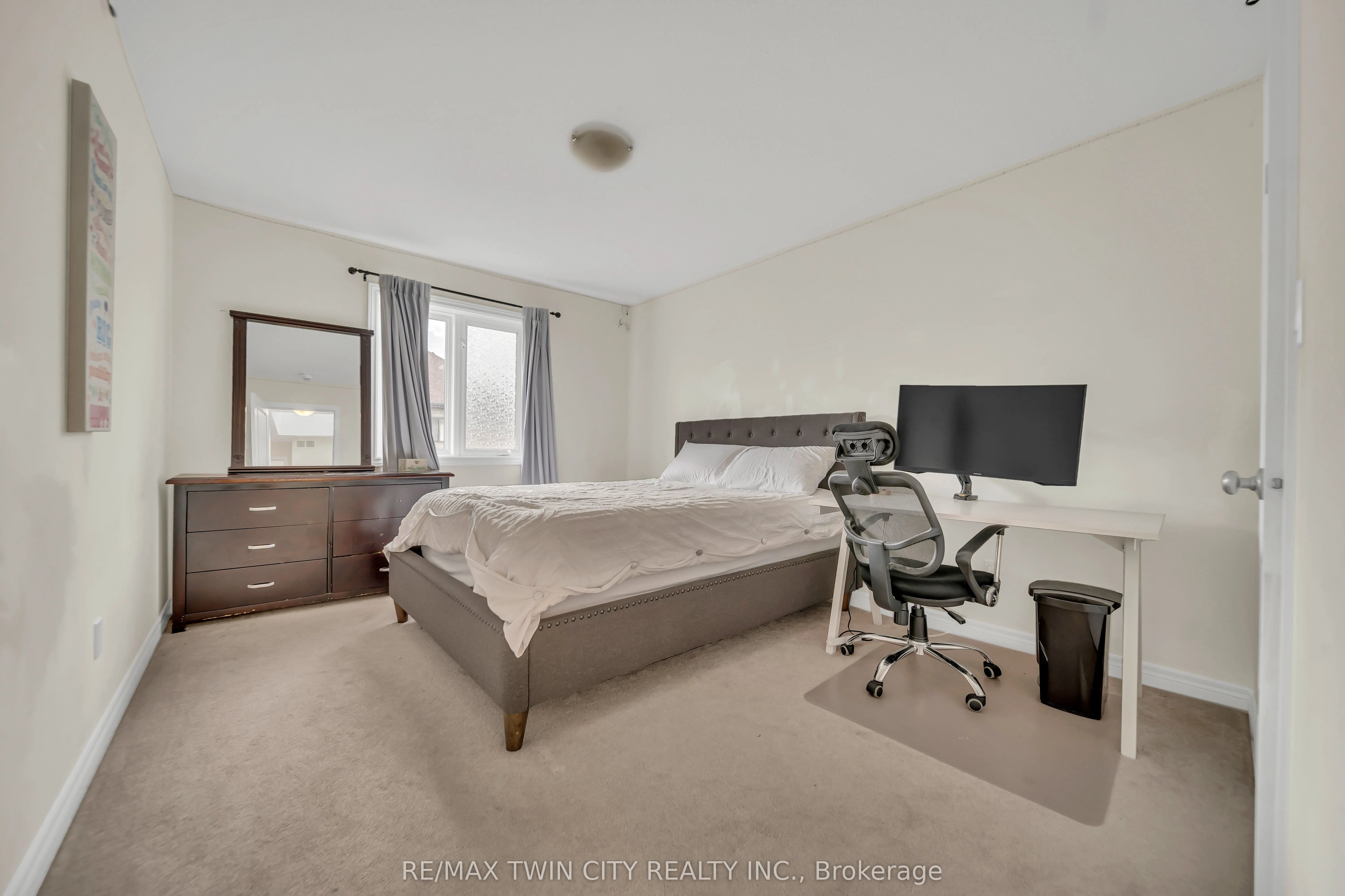 190 Eden Oak Trail