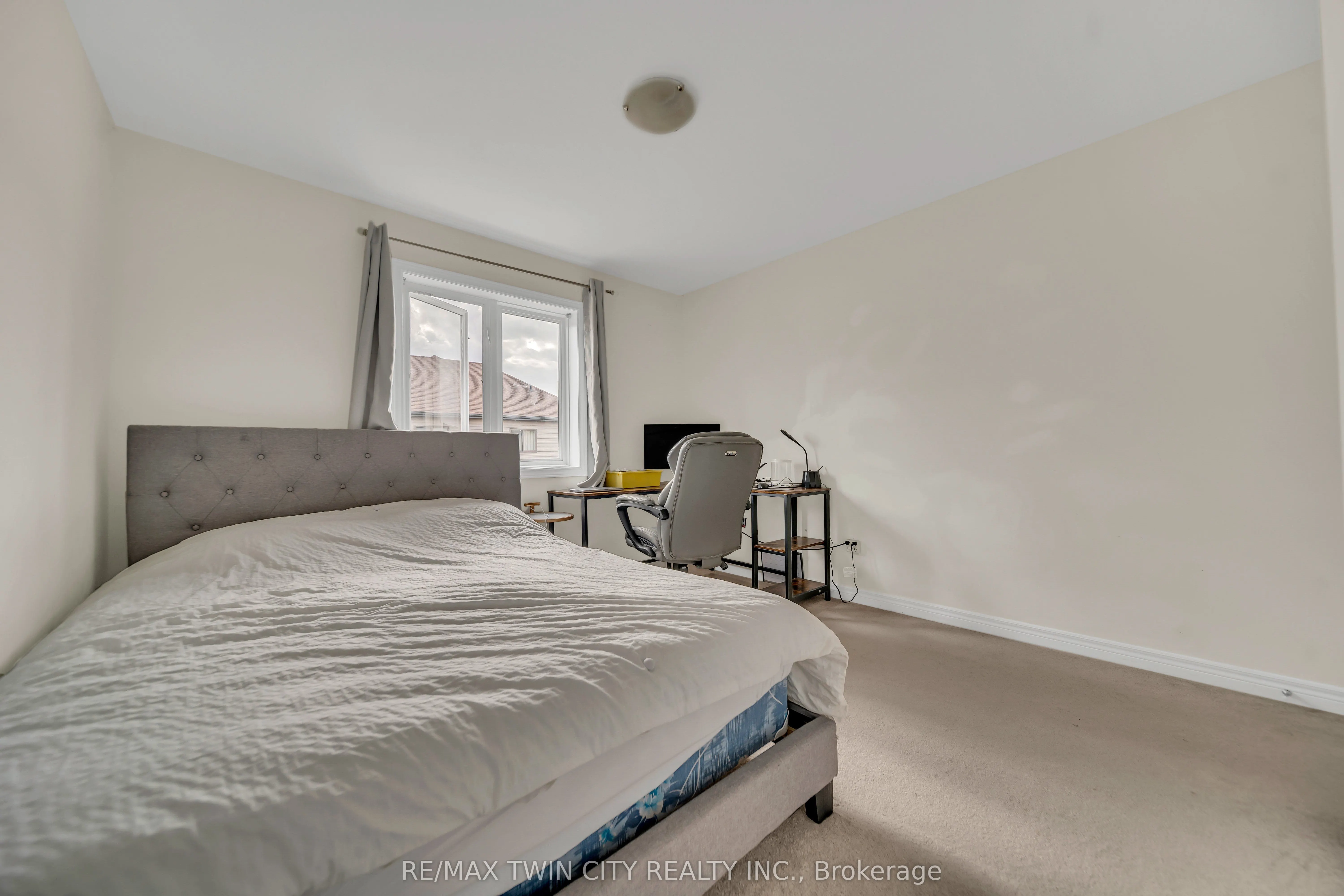 190 Eden Oak Trail