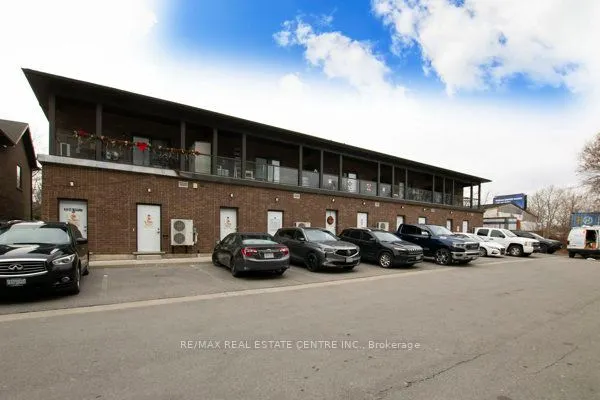 140 KING STREET WEST Street, #2