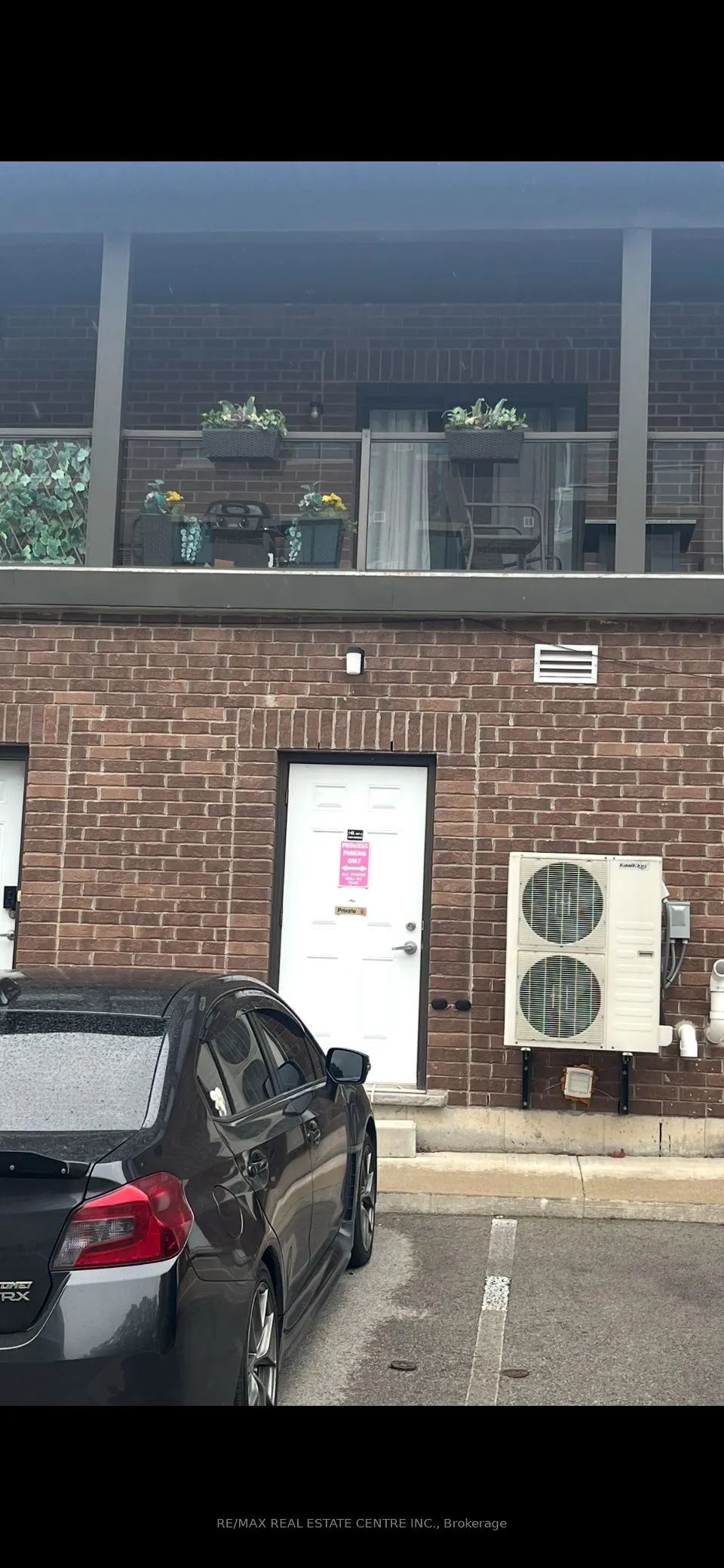 140 KING STREET WEST Street, #2