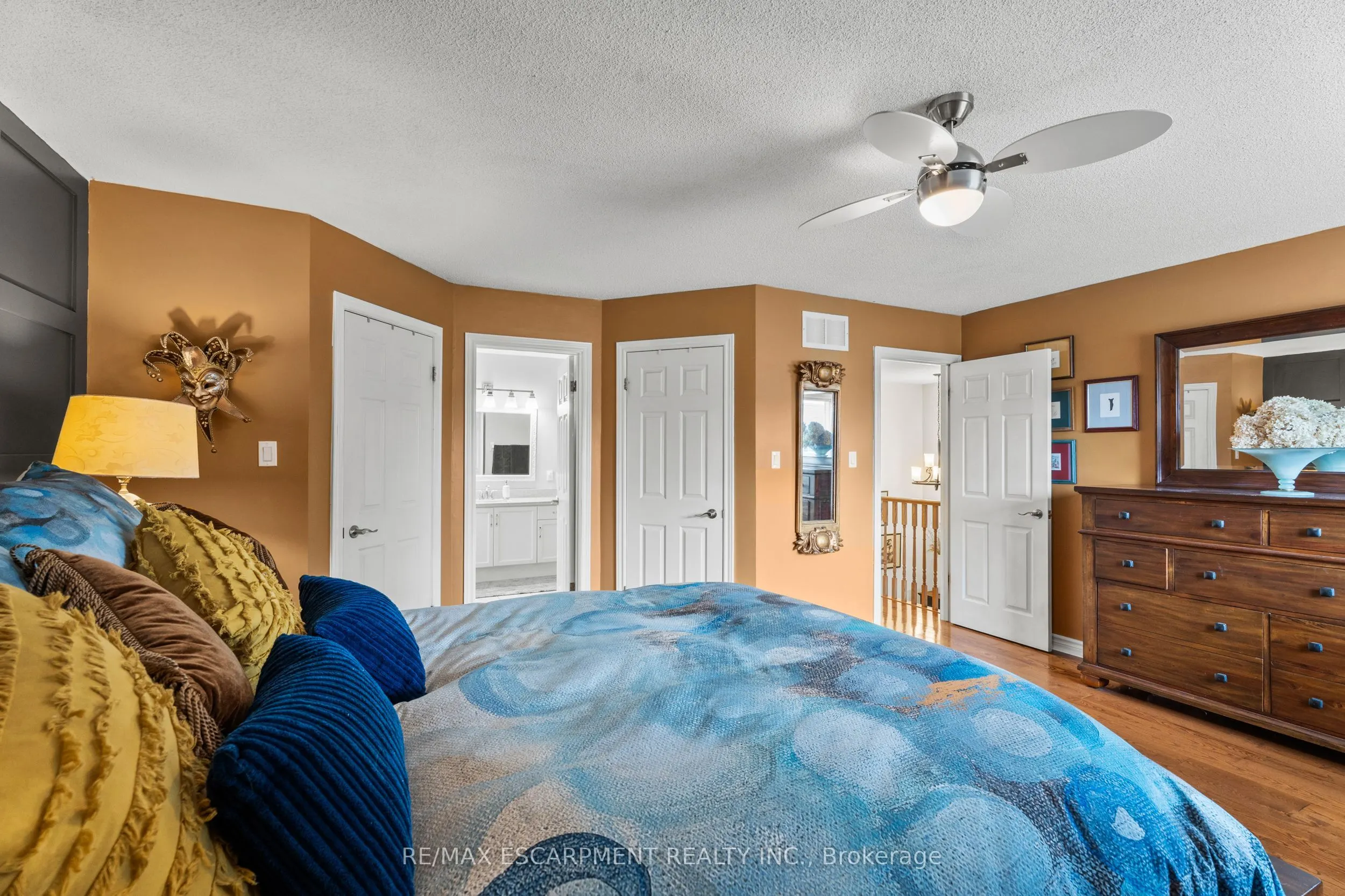 251 Hawkswood Trail