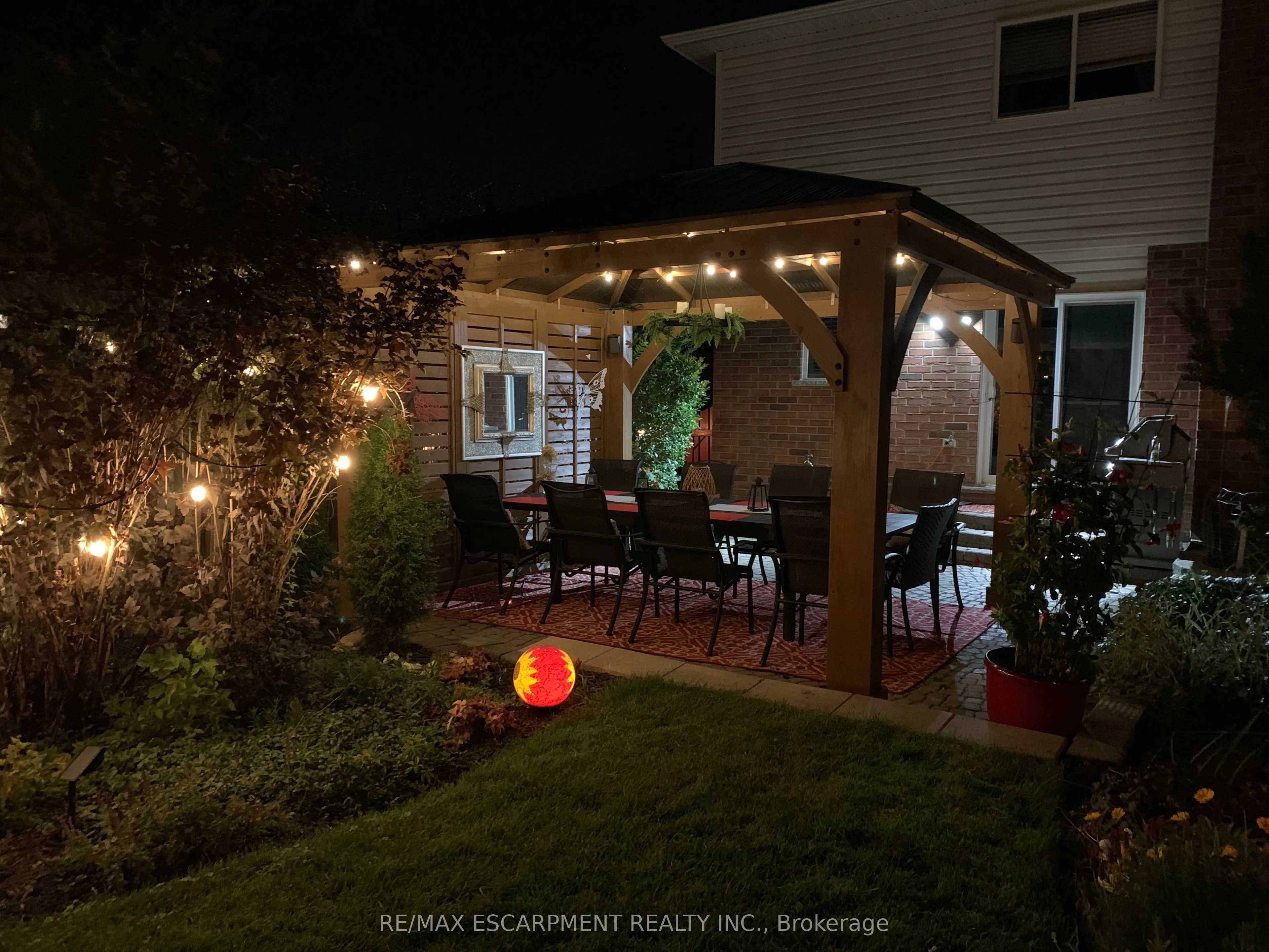 251 Hawkswood Trail