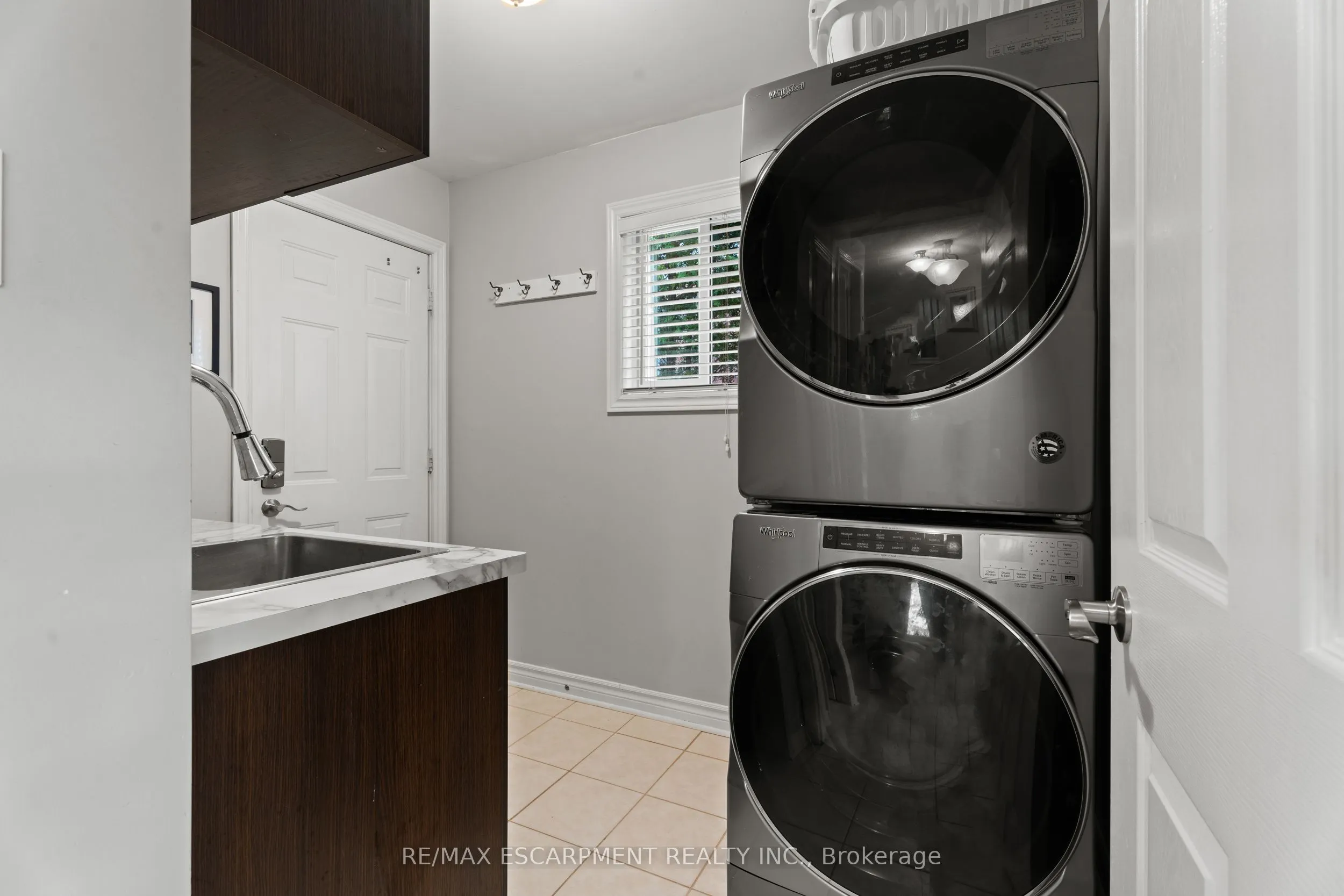 251 Hawkswood Trail
