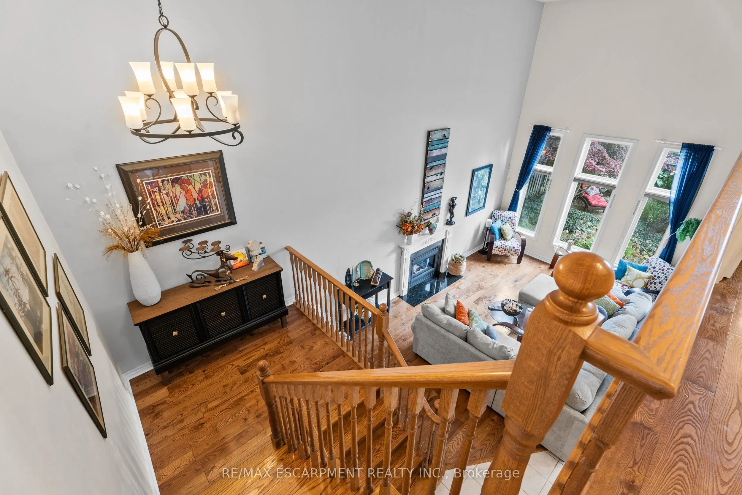 251 Hawkswood Trail