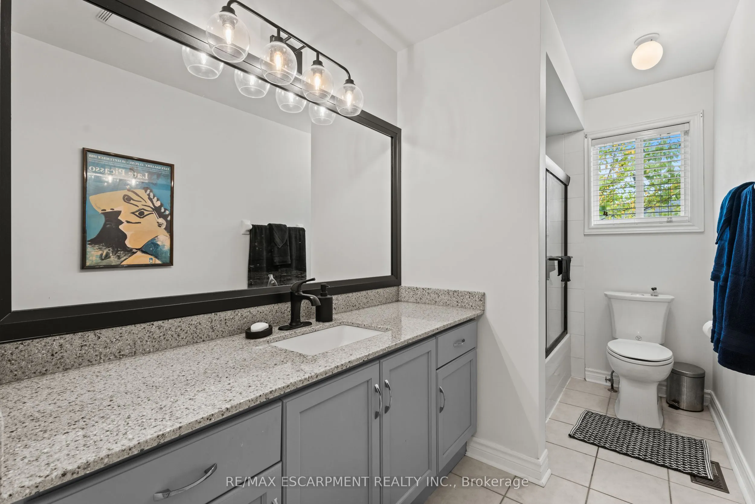 251 Hawkswood Trail
