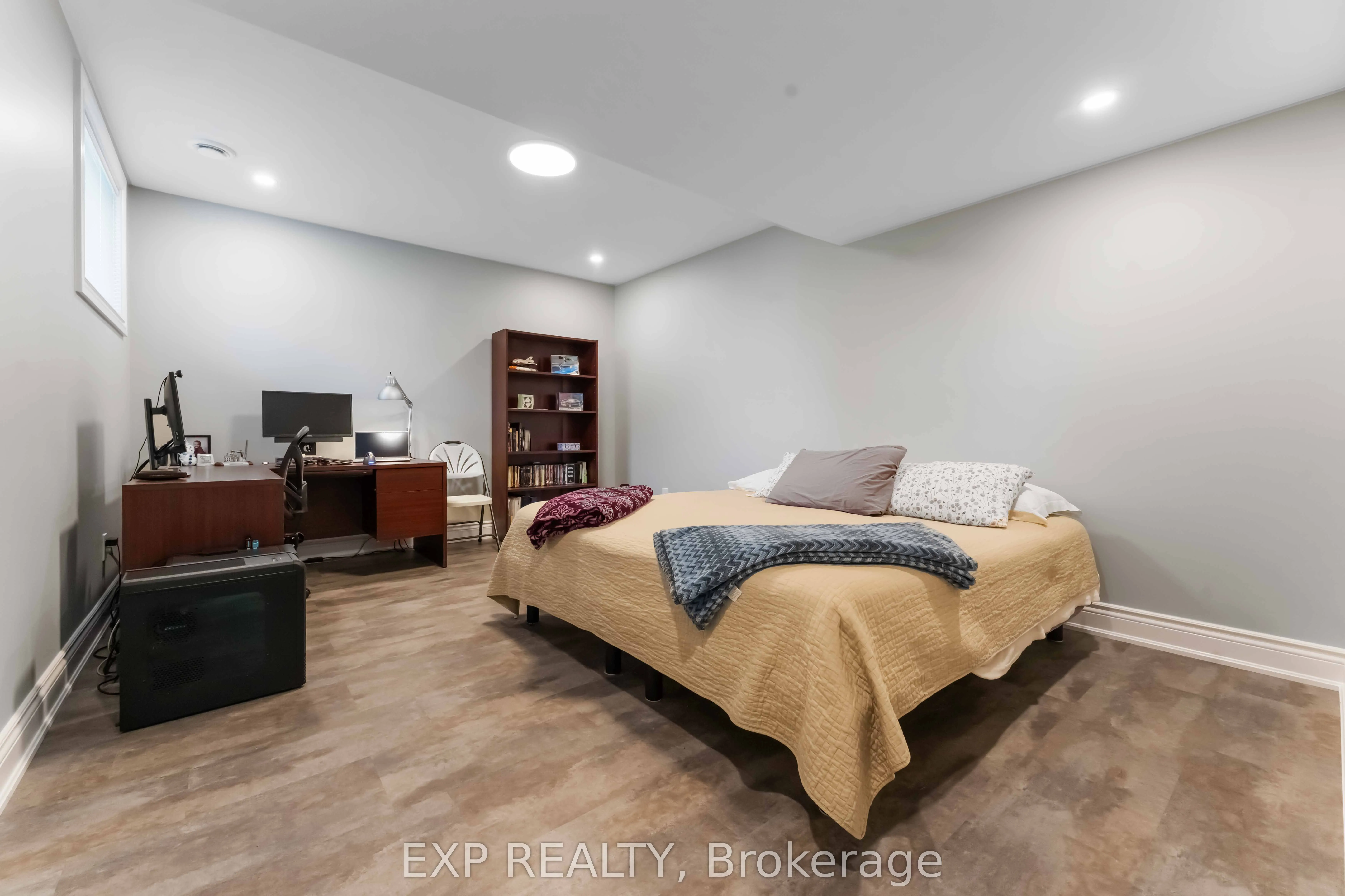 6805 Pebble Trail Way