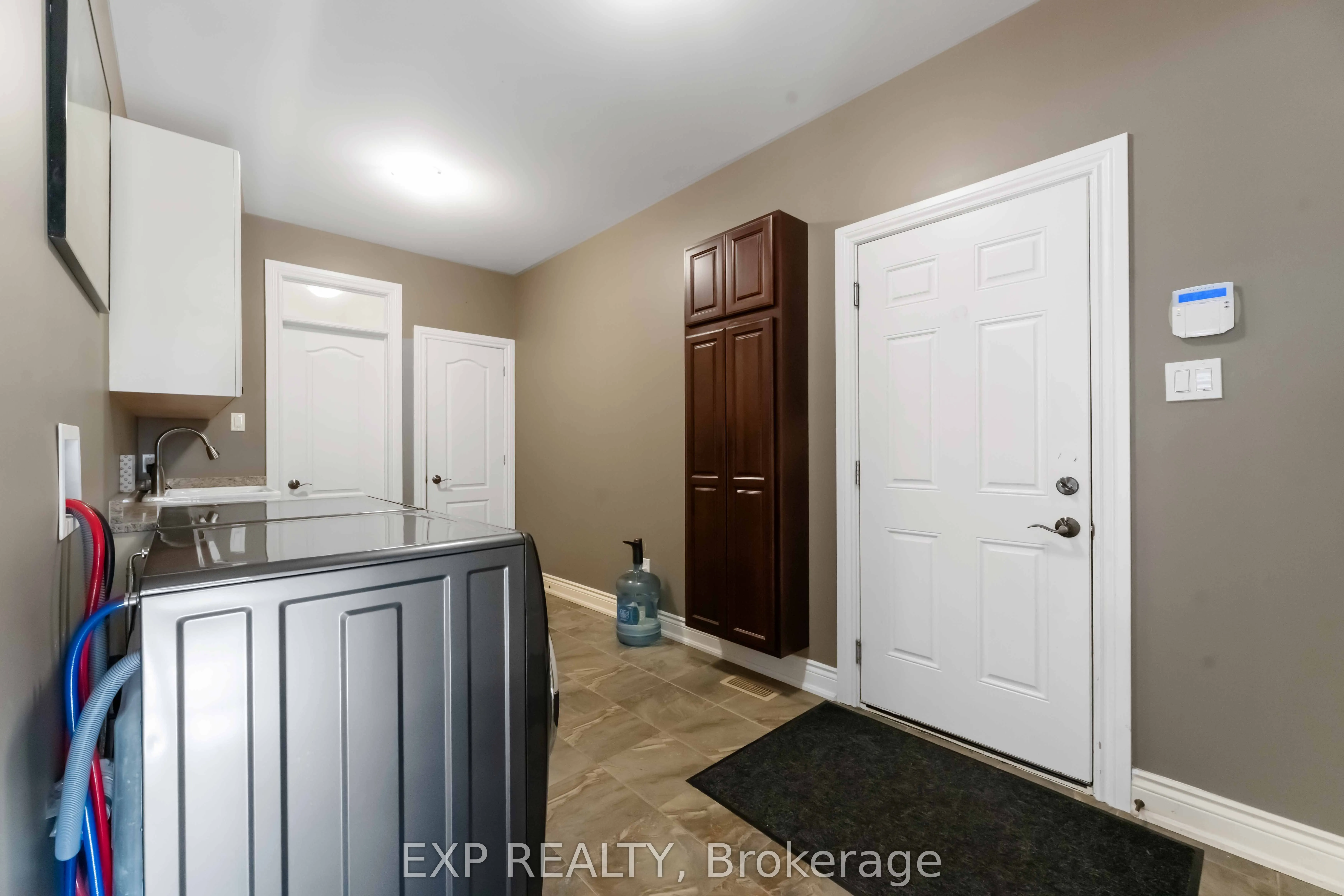 6805 Pebble Trail Way