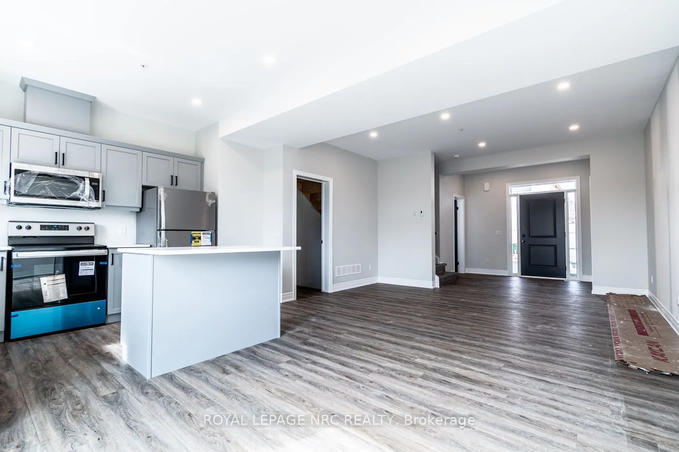 121A Moffatt Street, #20