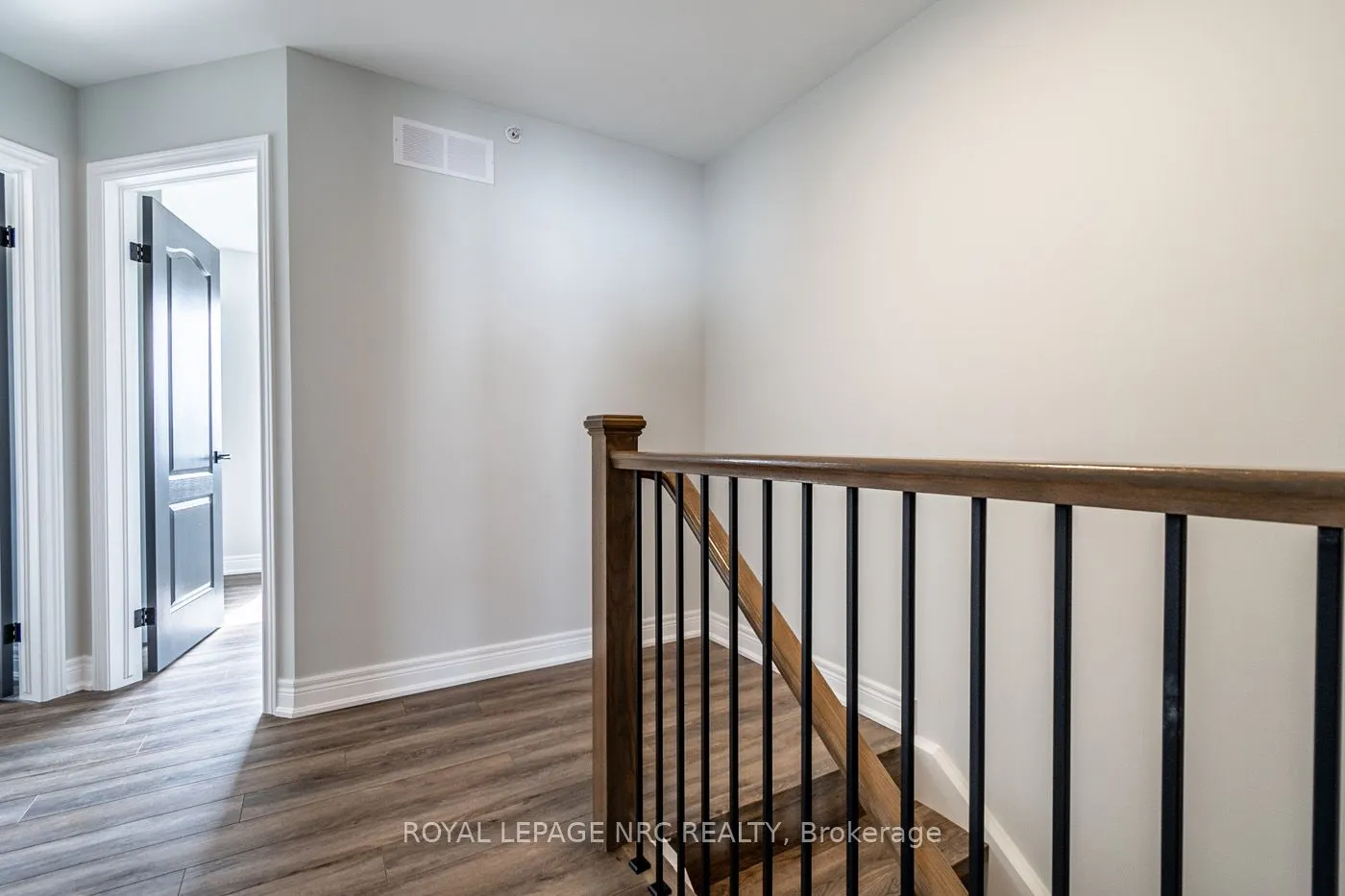 121A Moffatt Street, #20