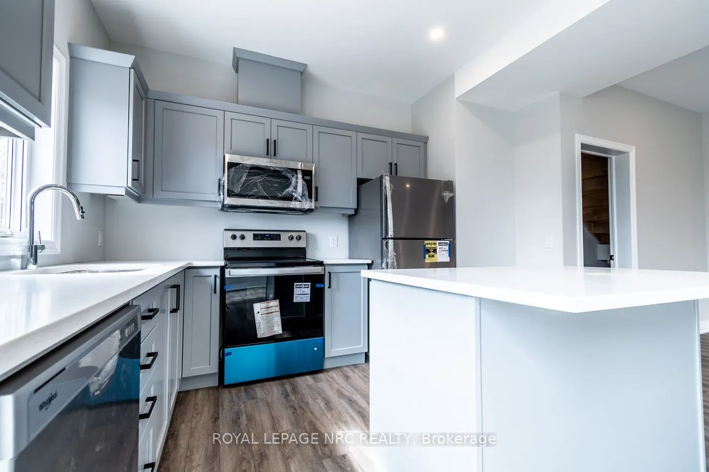 121A Moffatt Street, #20