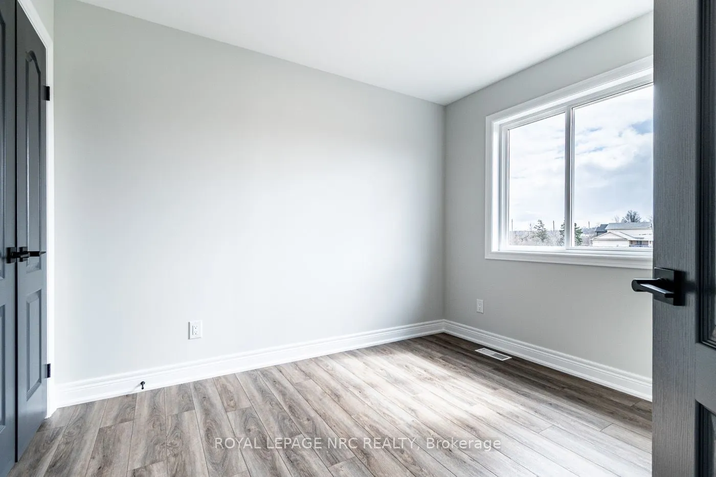 121A Moffatt Street, #20