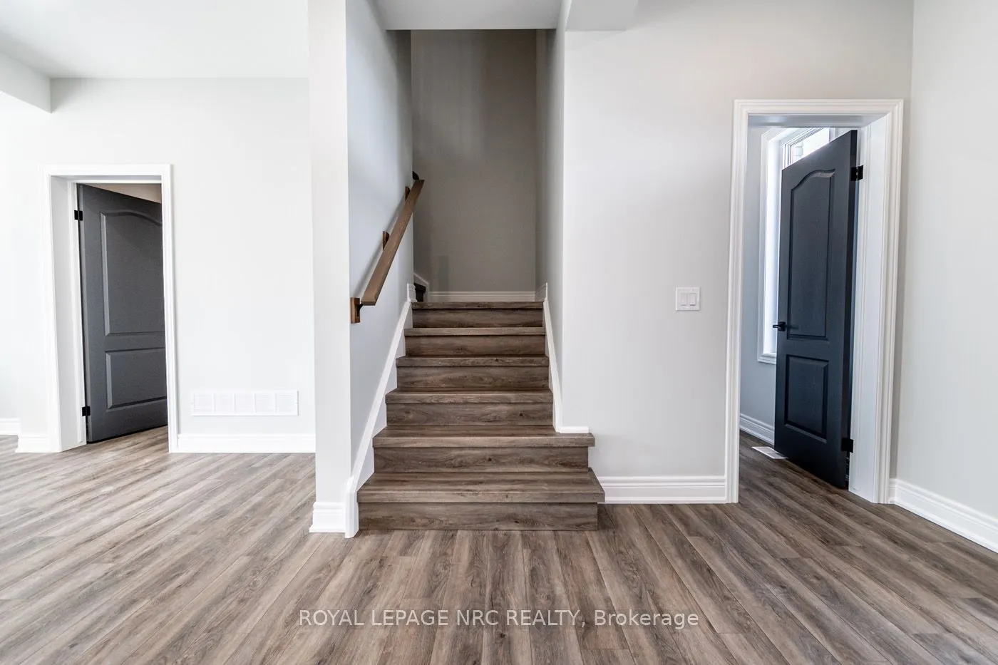 121A Moffatt Street, #20
