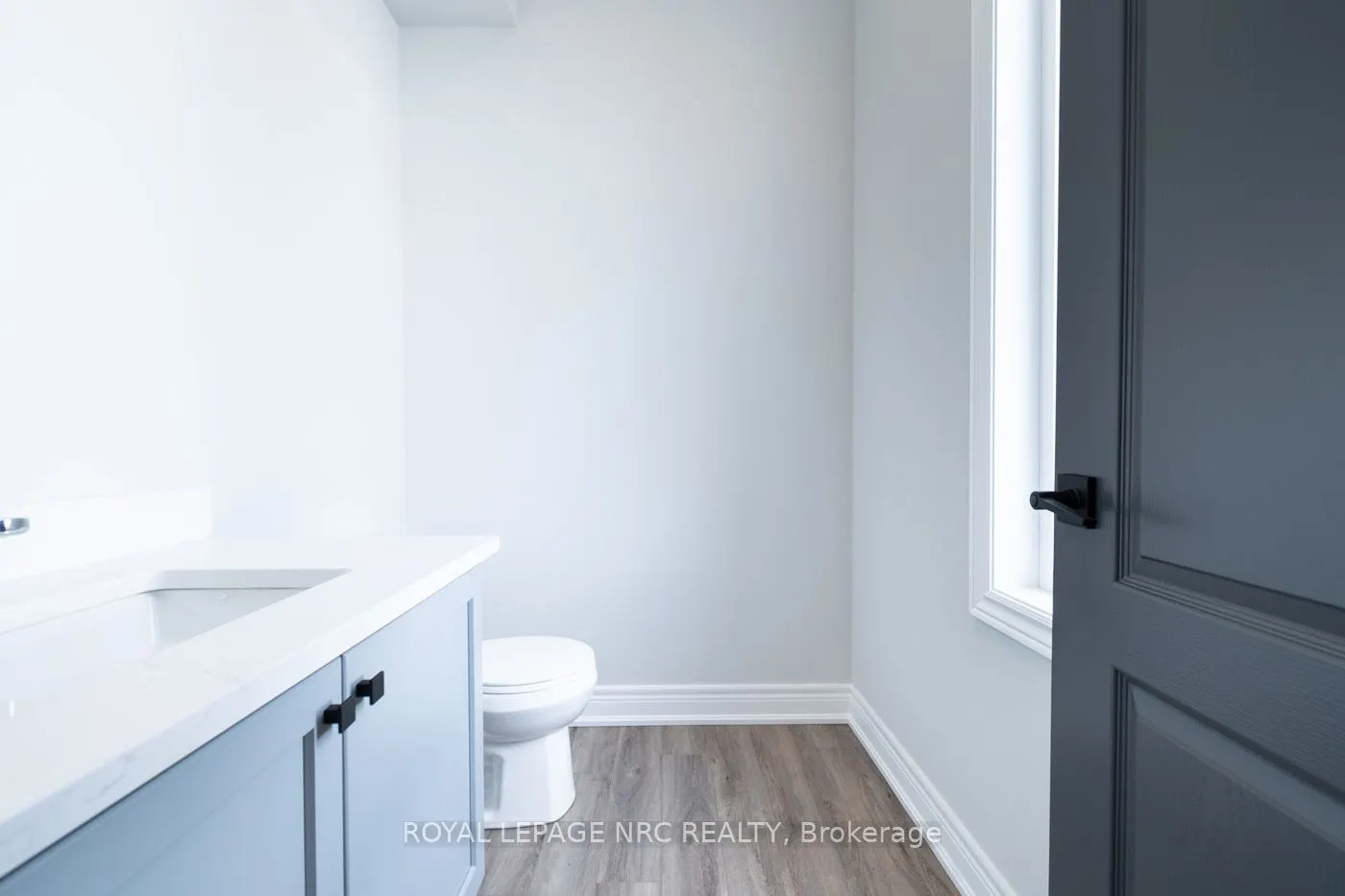 121A Moffatt Street, #20