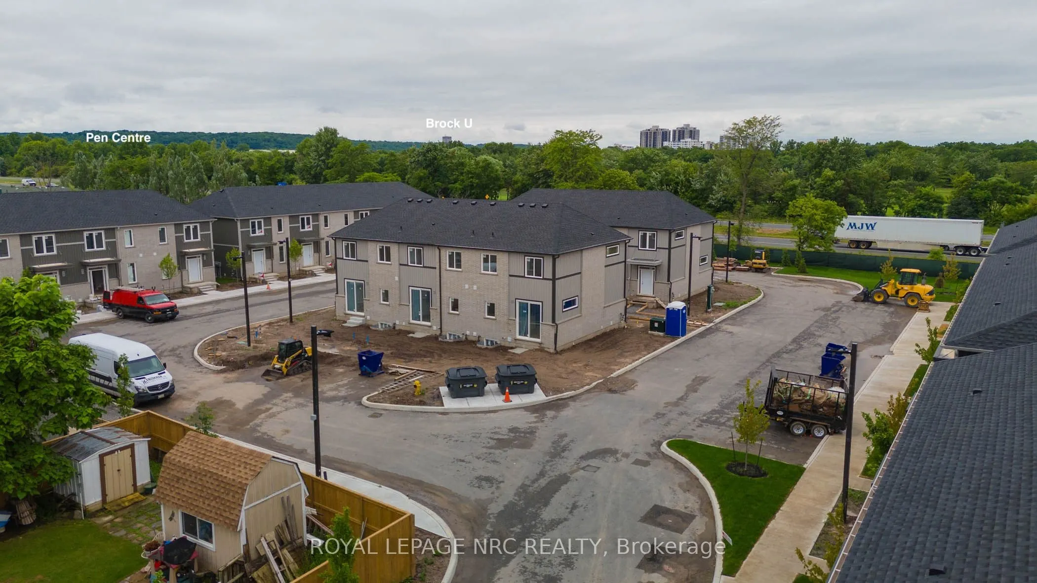 121A Moffatt Street, #20