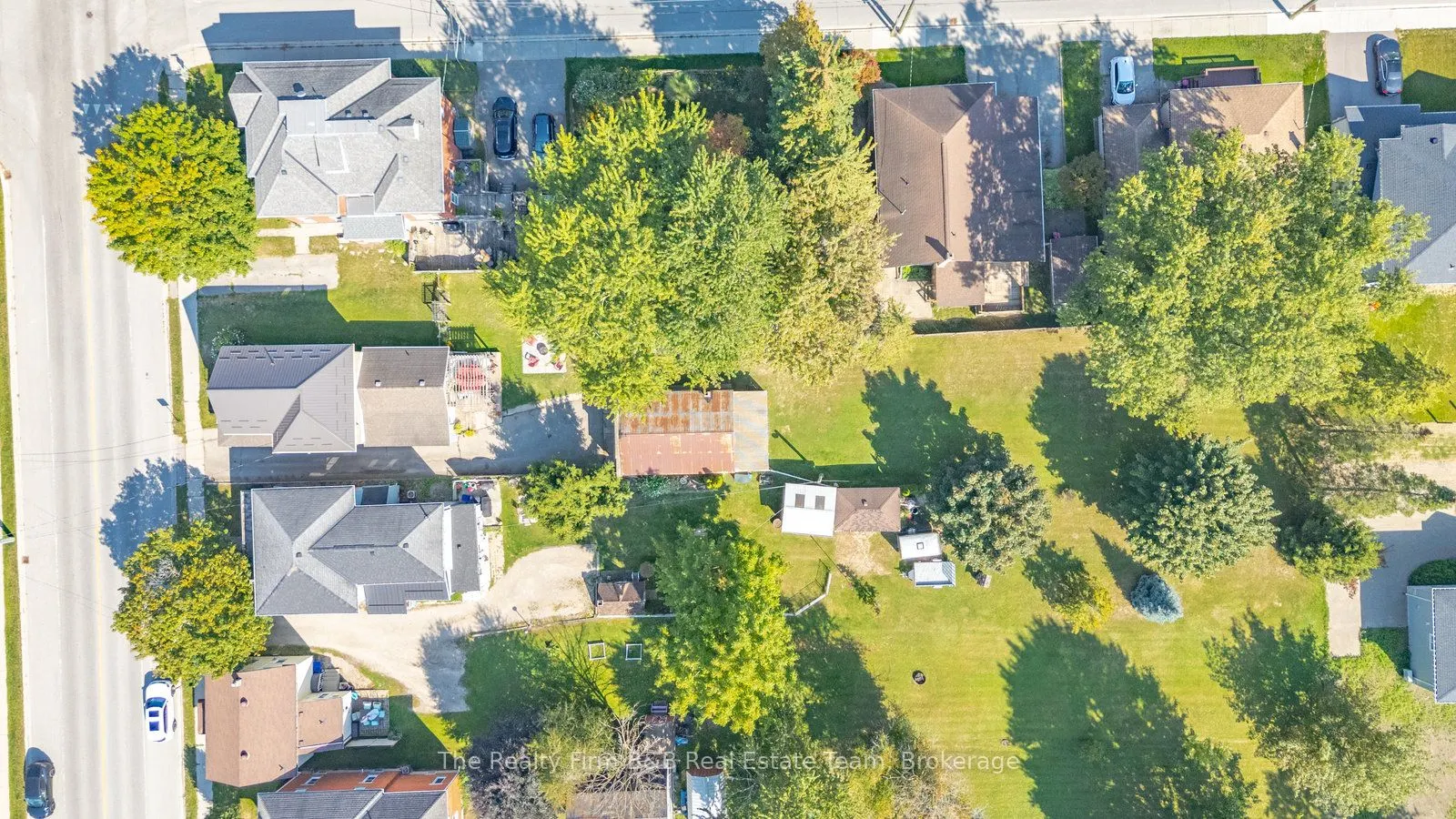 94 Woodstock Street N