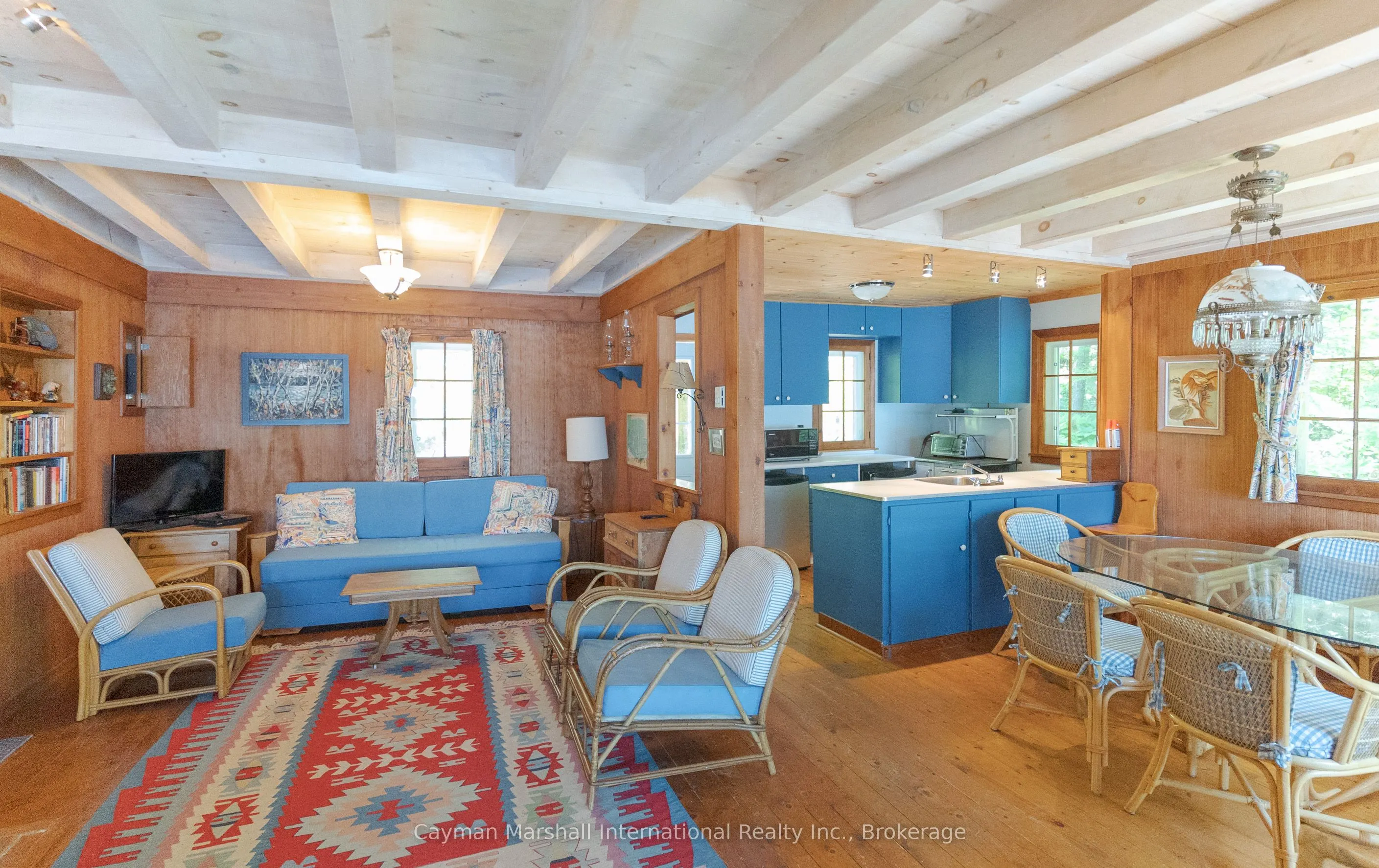 1114 North Burnt Island Road