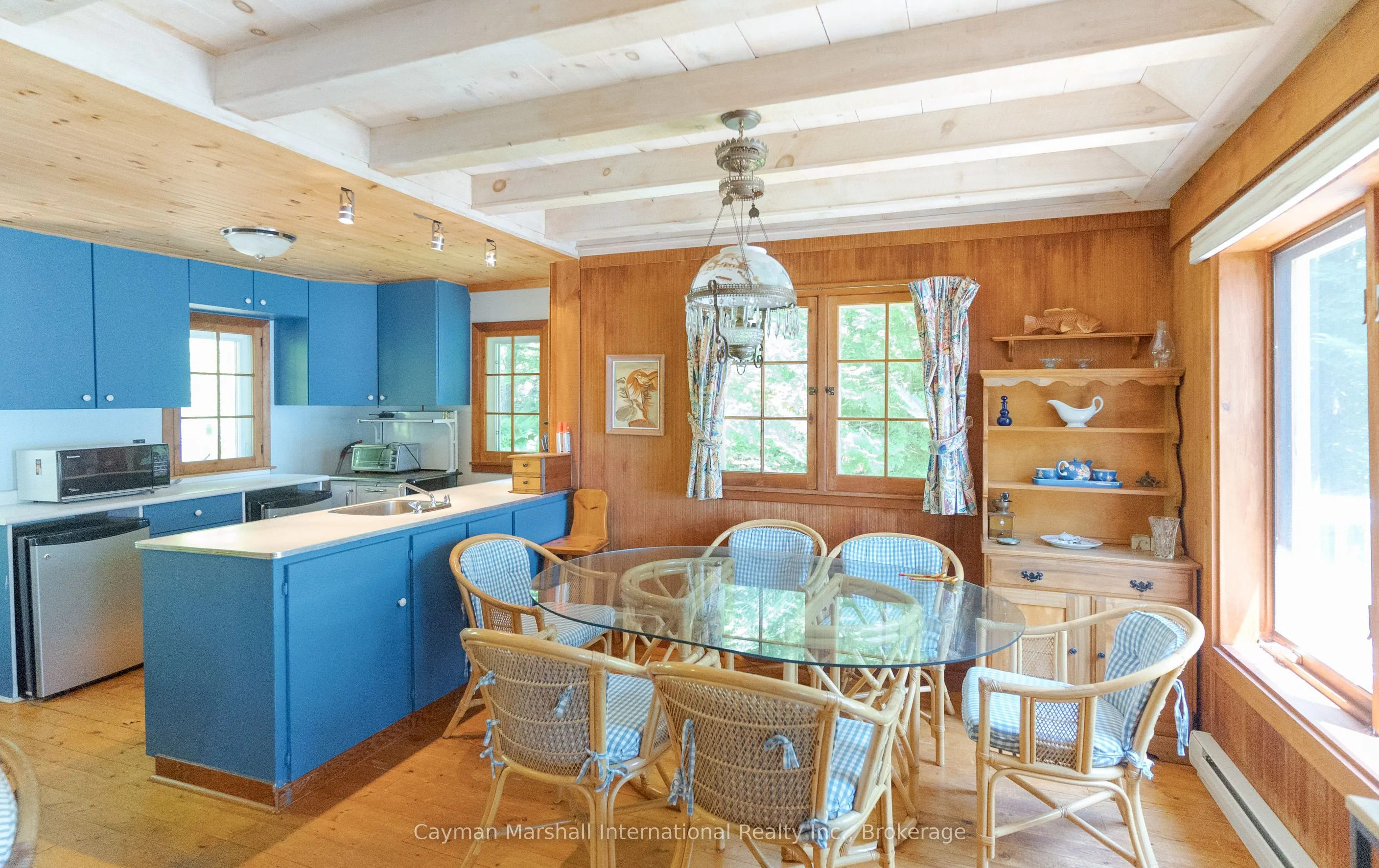 1114 North Burnt Island Road
