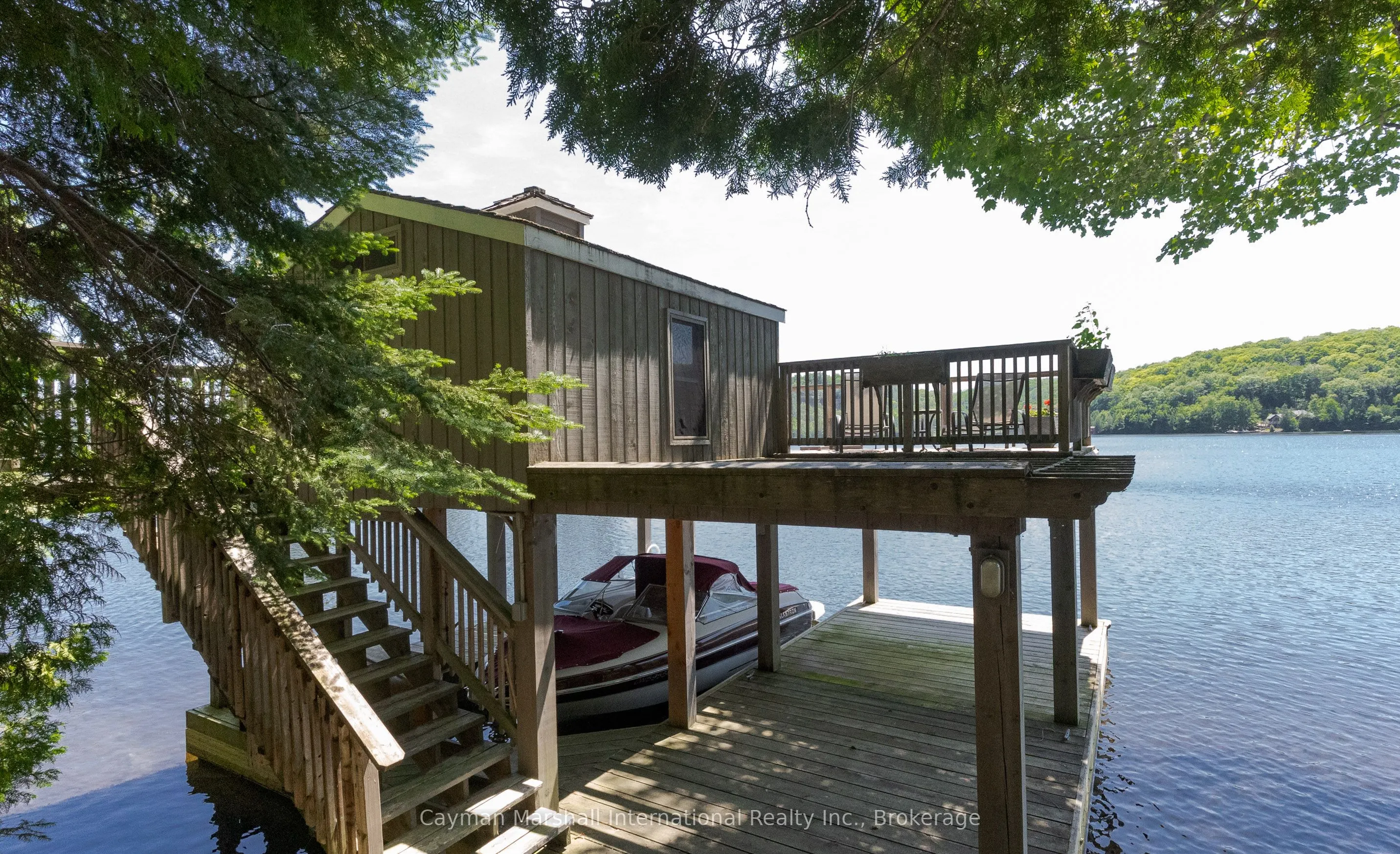 1114 North Burnt Island Road