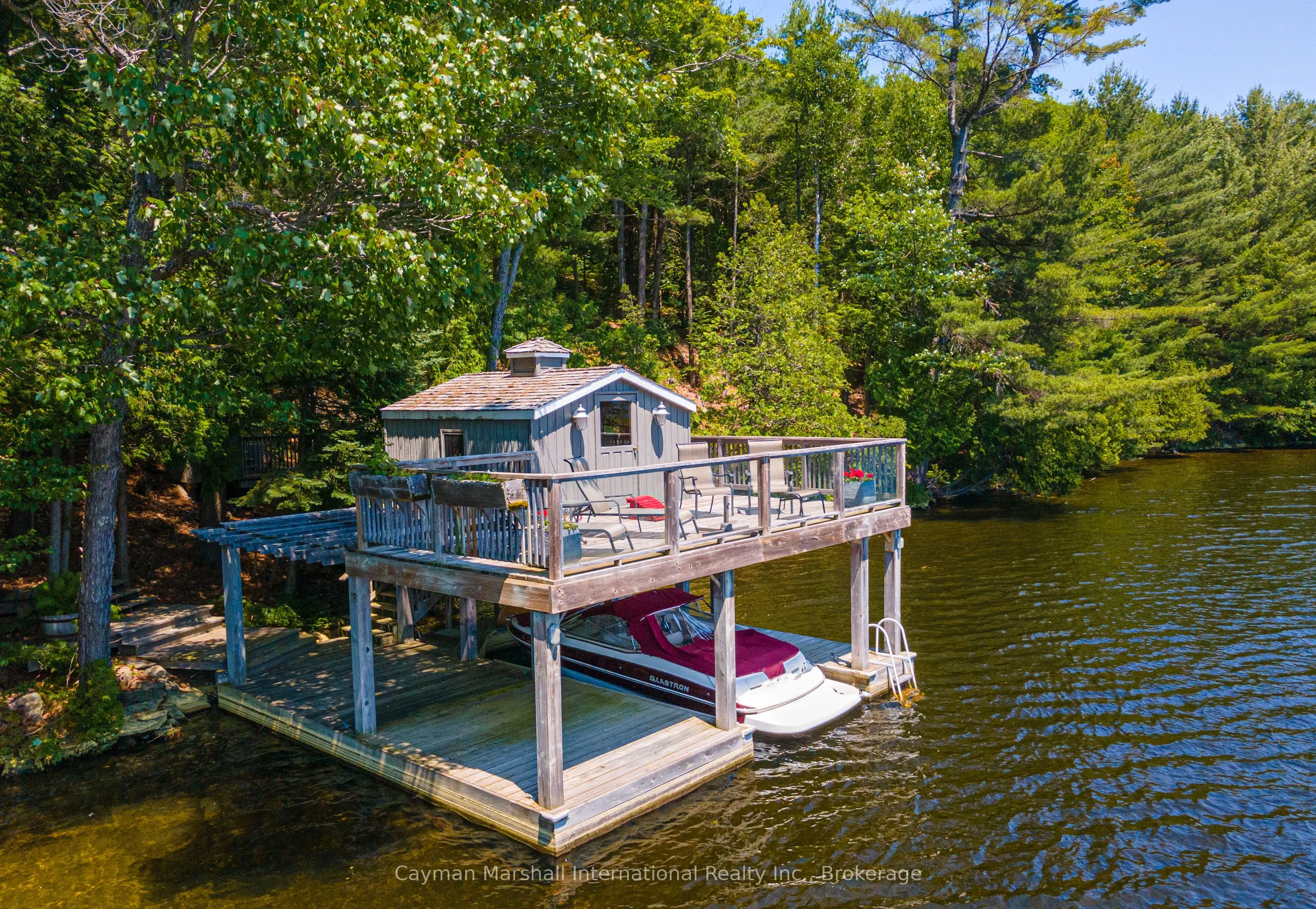 1114 North Burnt Island Road