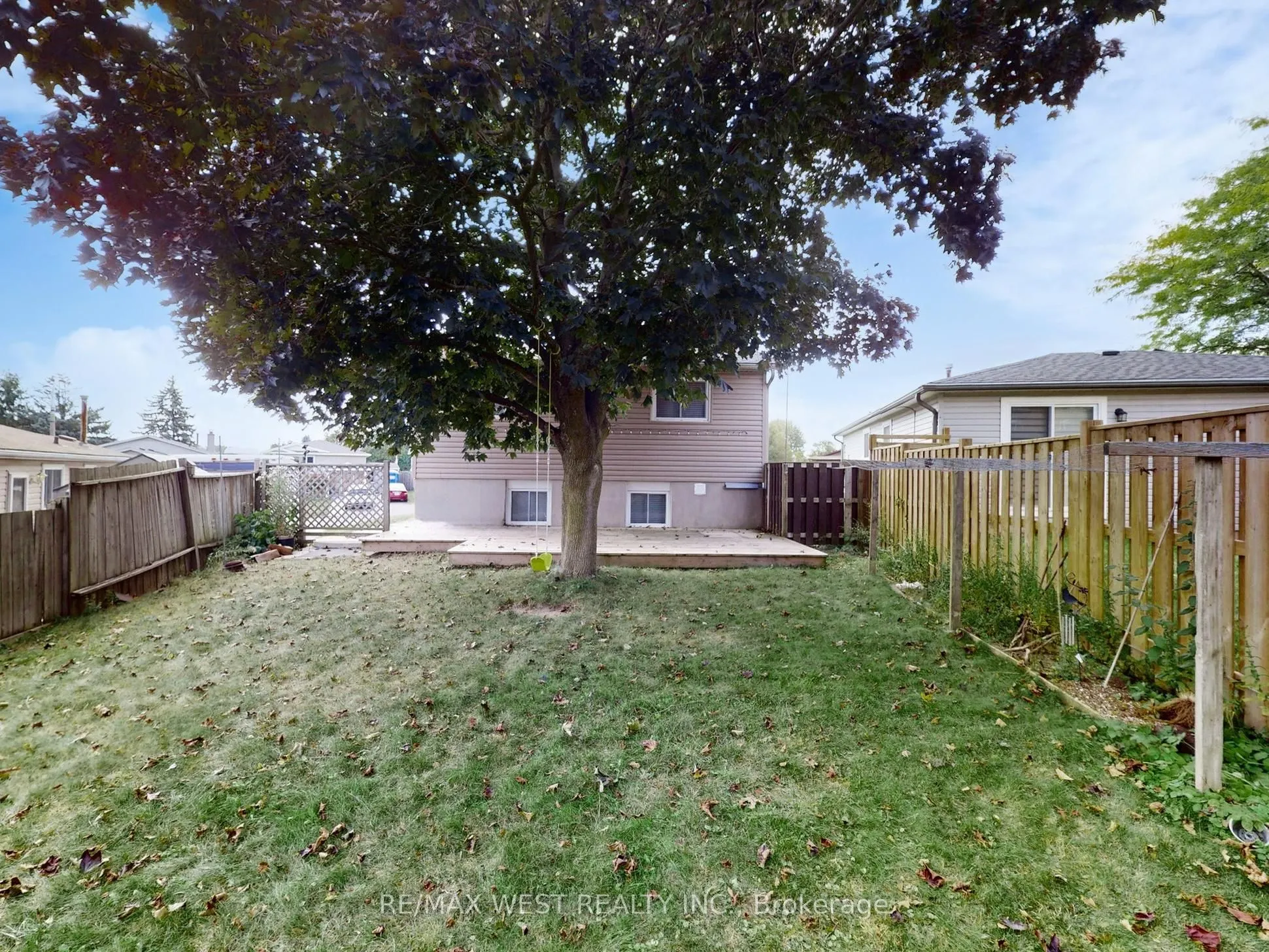 187 Broken Oak Crescent