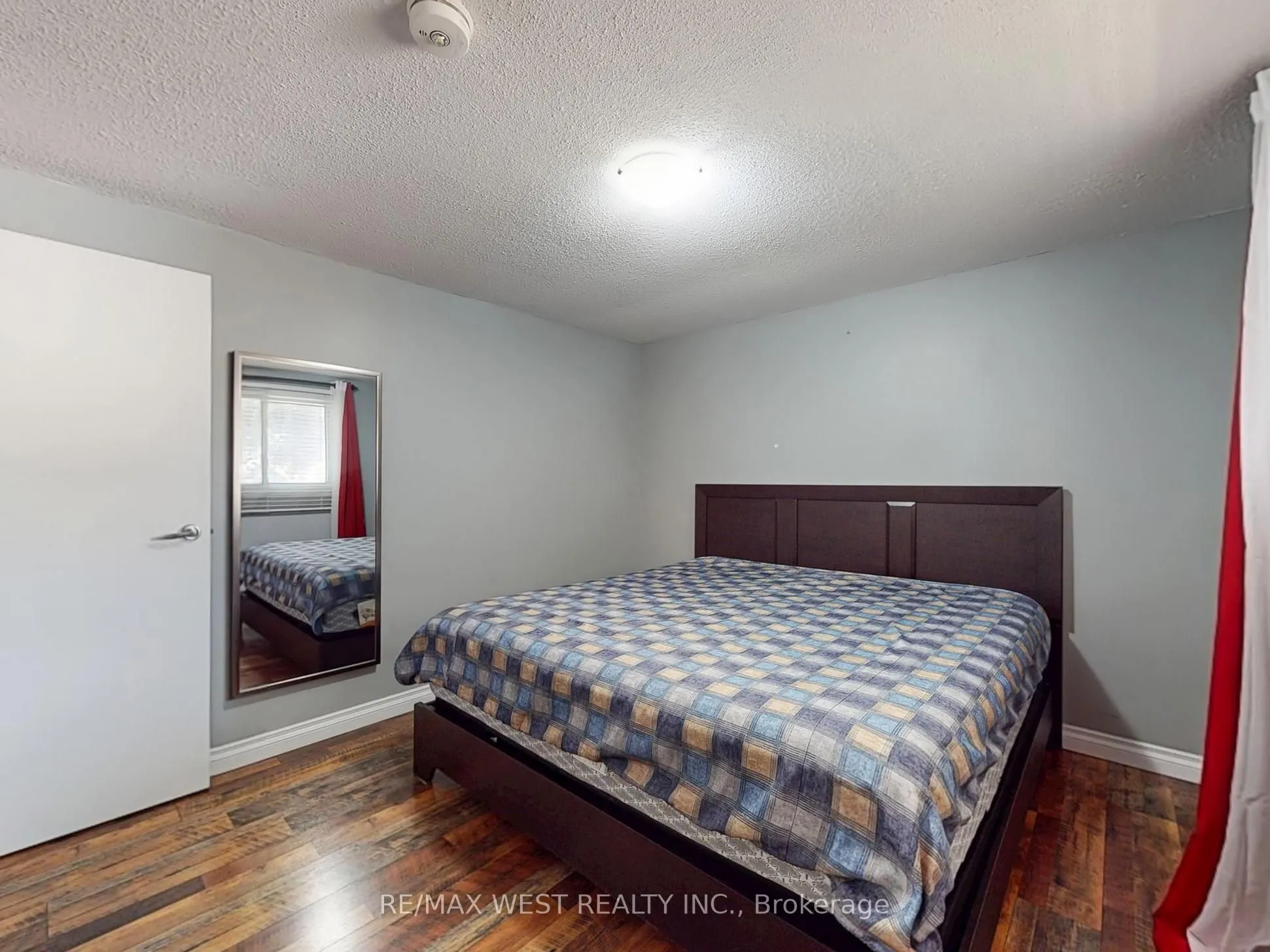 187 Broken Oak Crescent