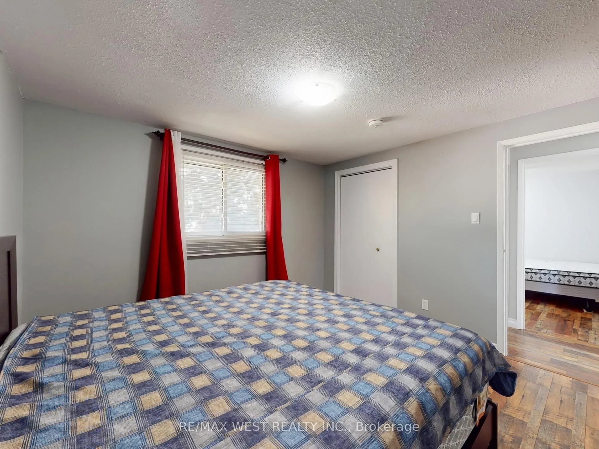 187 Broken Oak Crescent