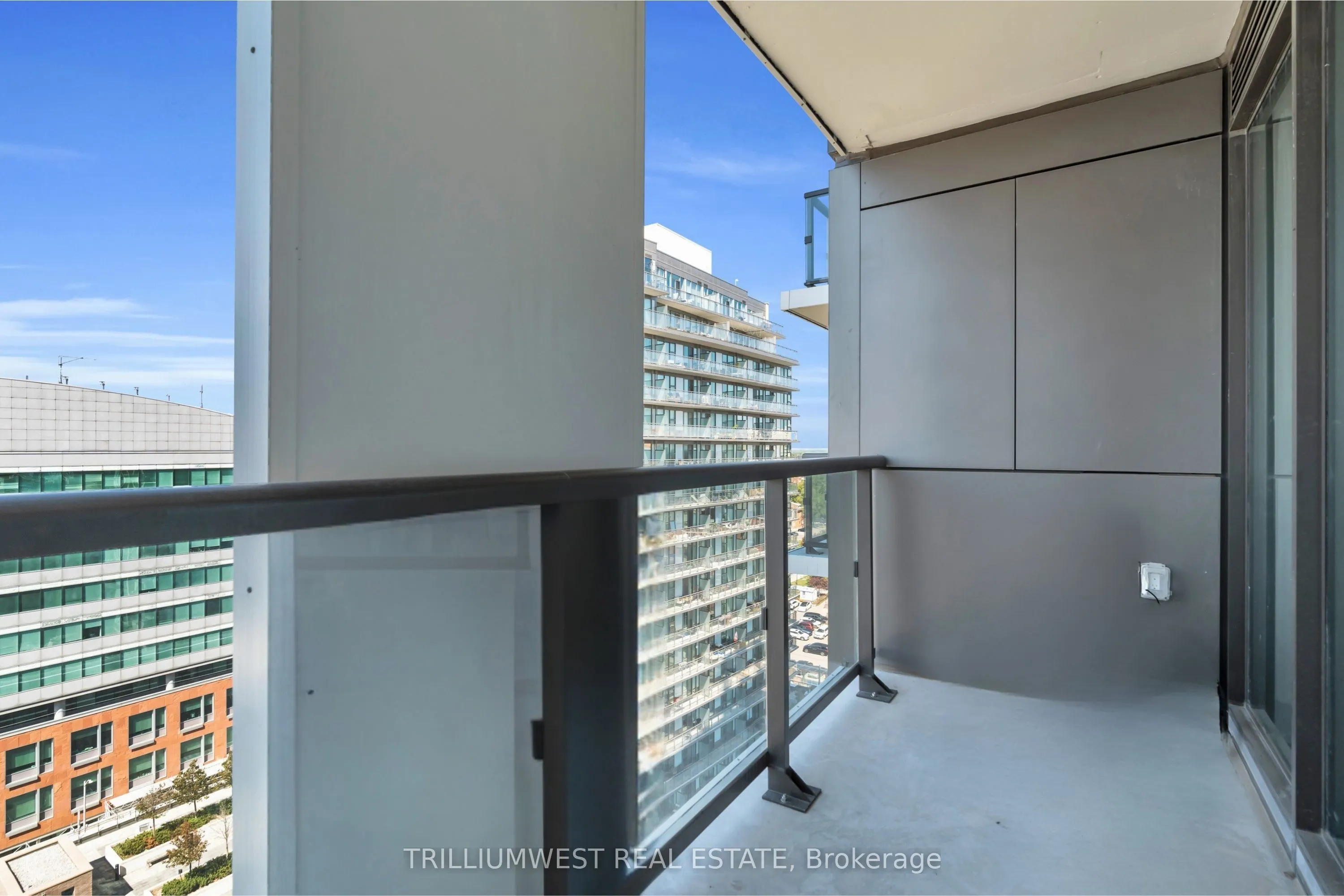 55 Duke Street W, #1210