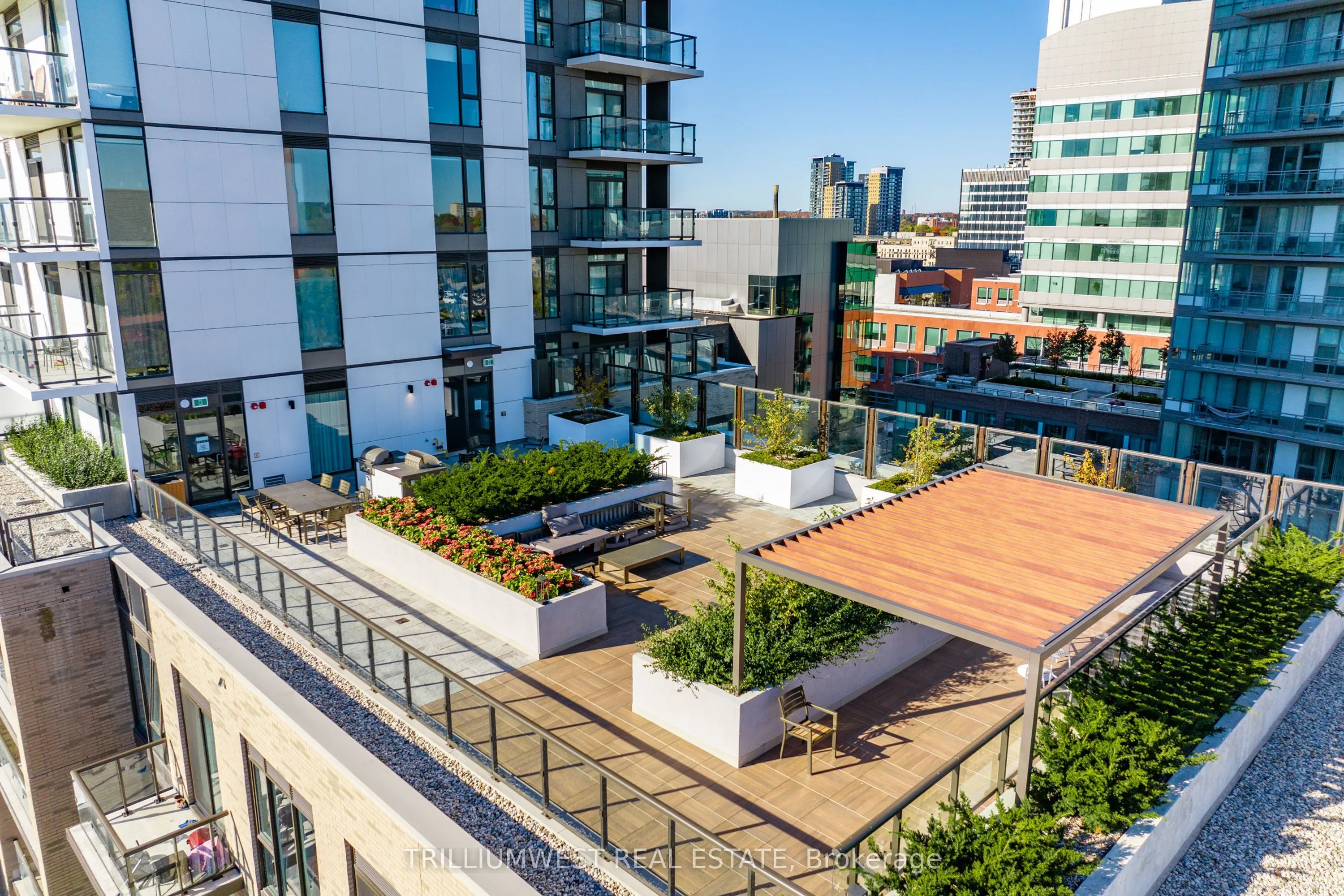 55 Duke Street W, #1210