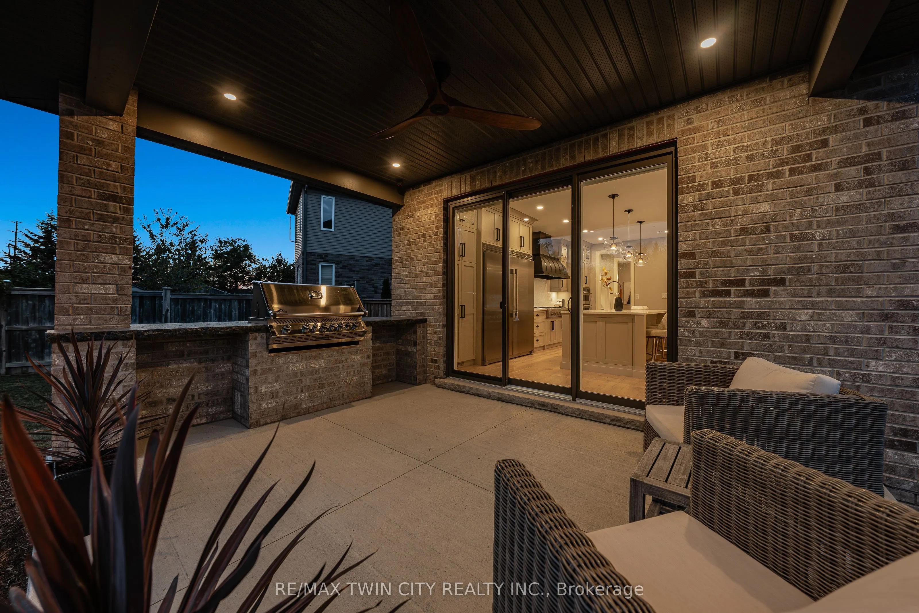 333 Westpark Crescent