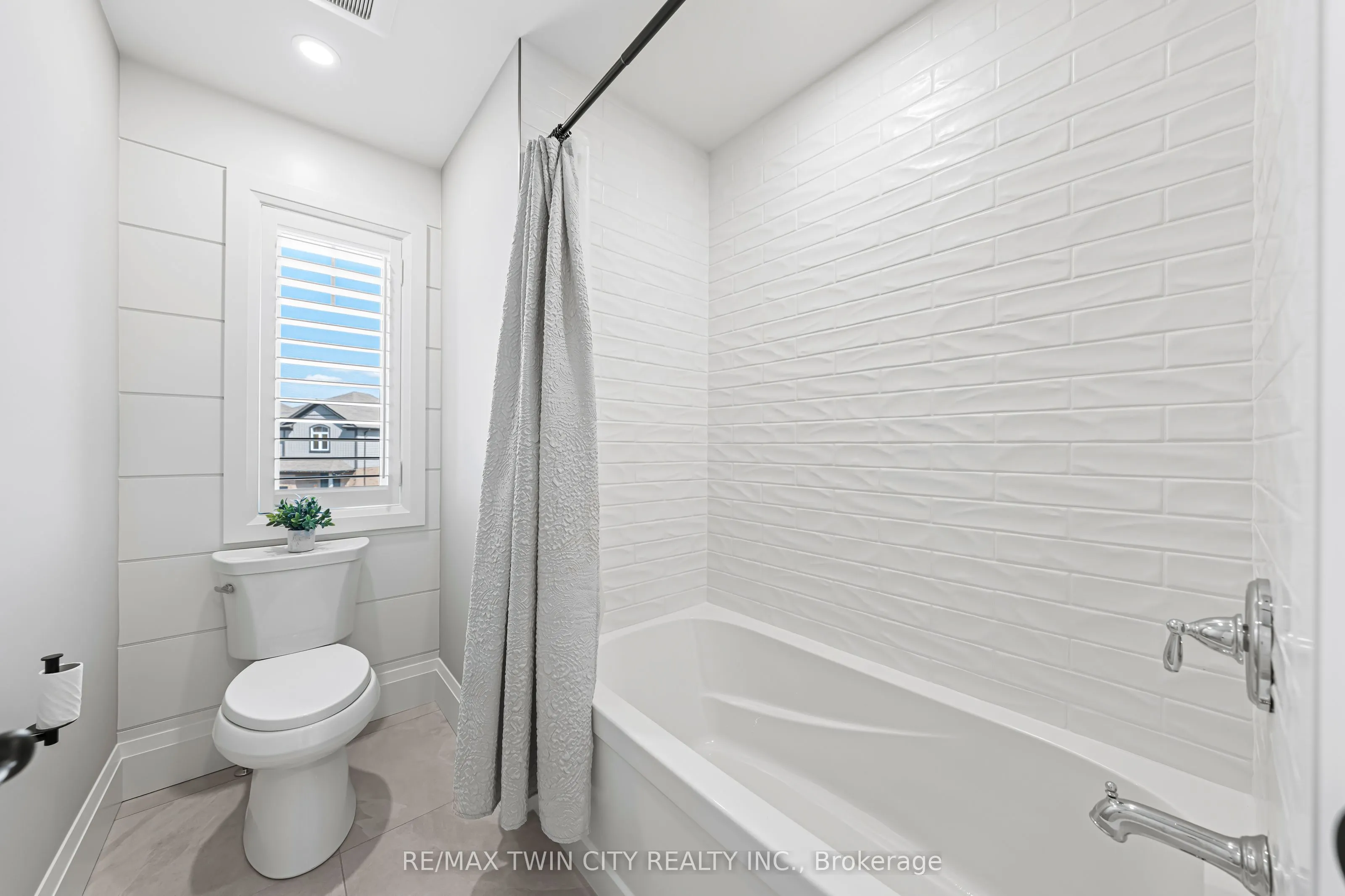 333 Westpark Crescent