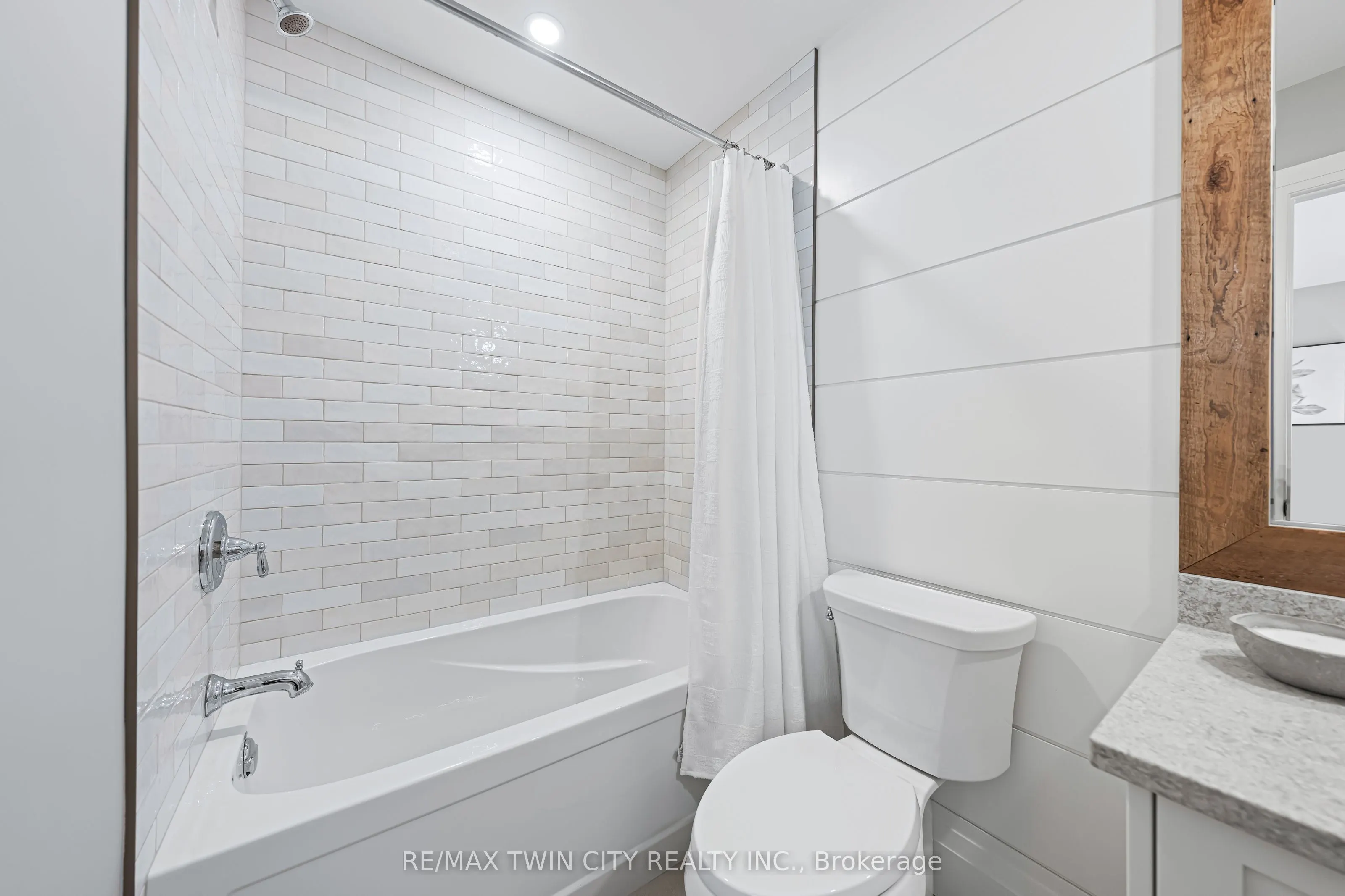 333 Westpark Crescent