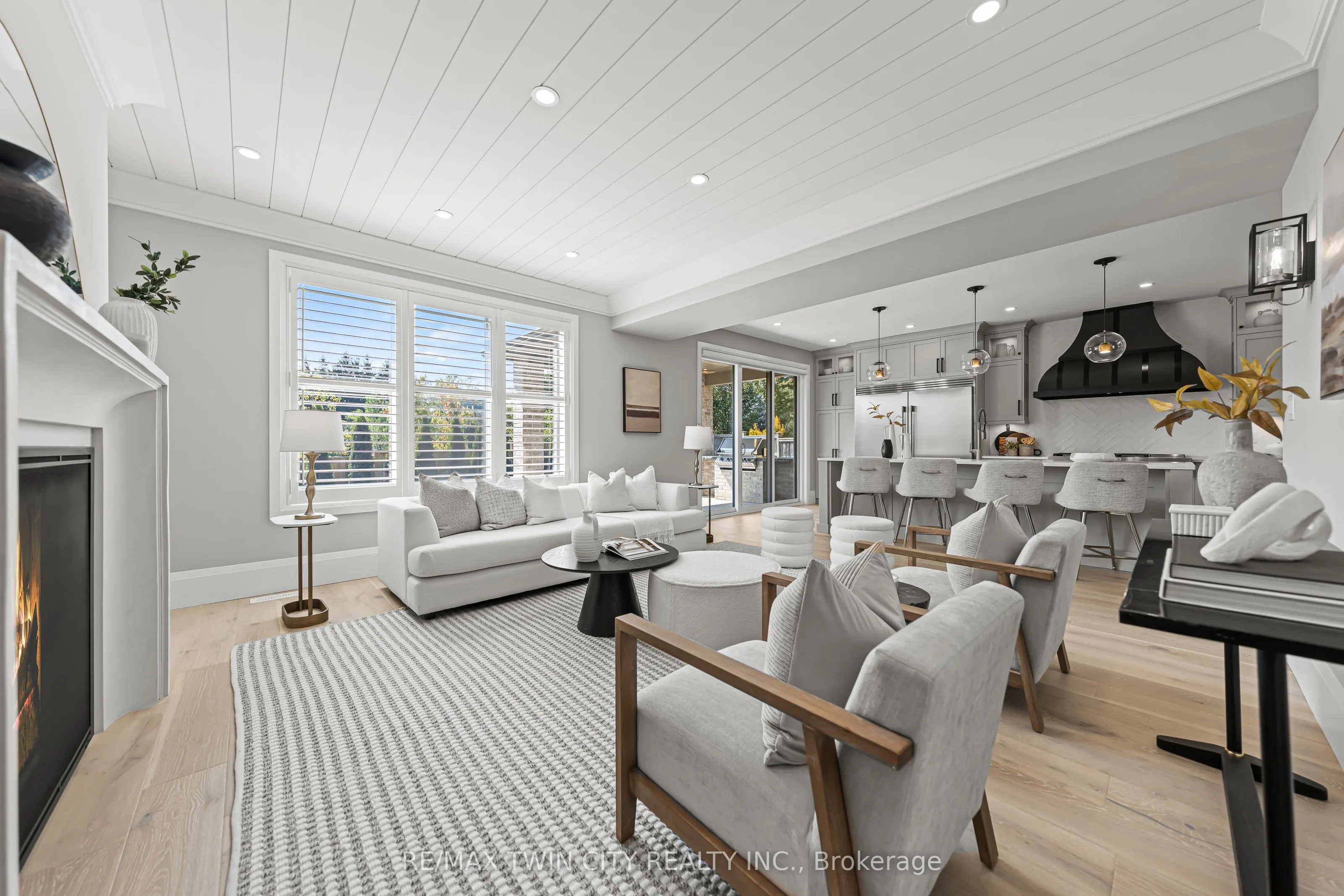 333 Westpark Crescent