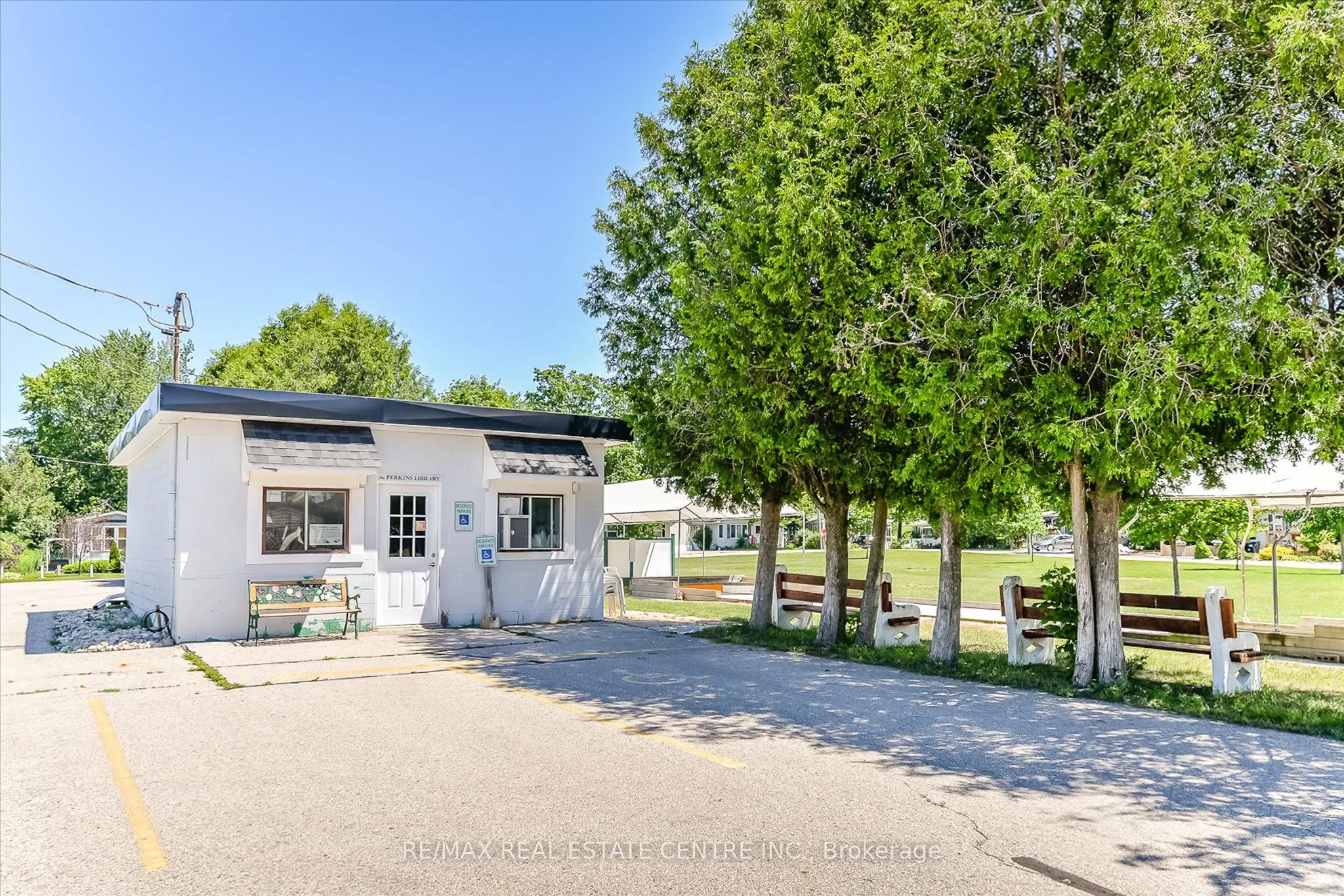 72 Ash PVT Avenue