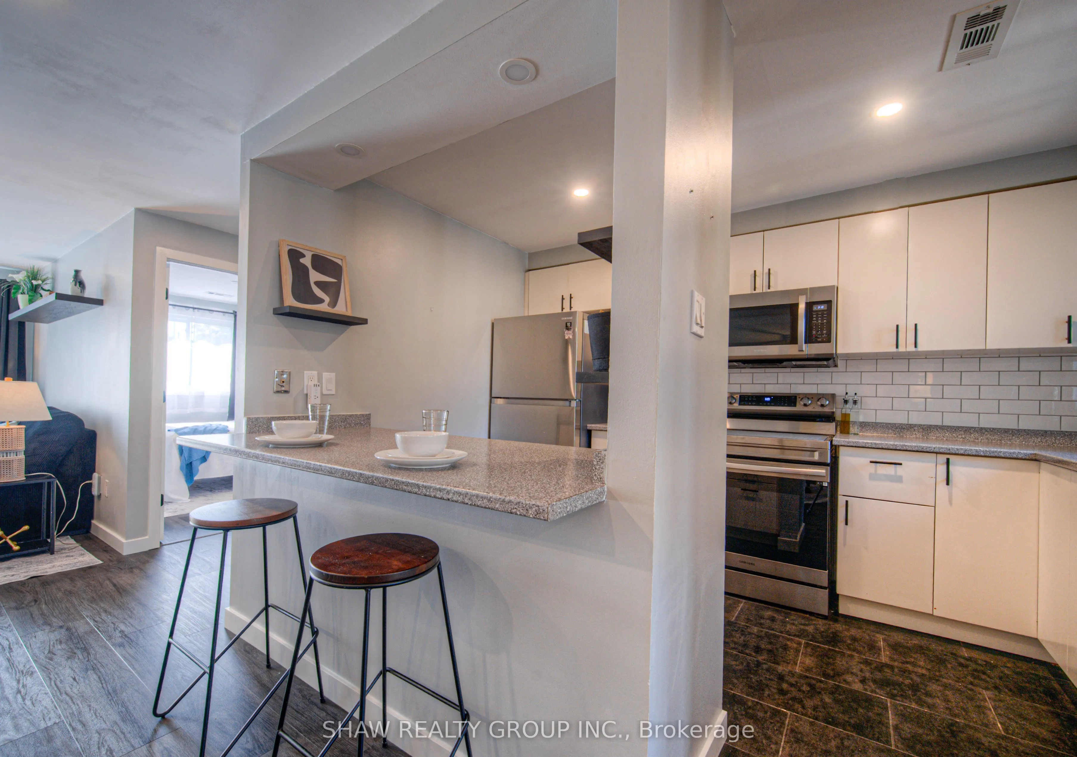 65 Glamis Road, #83
