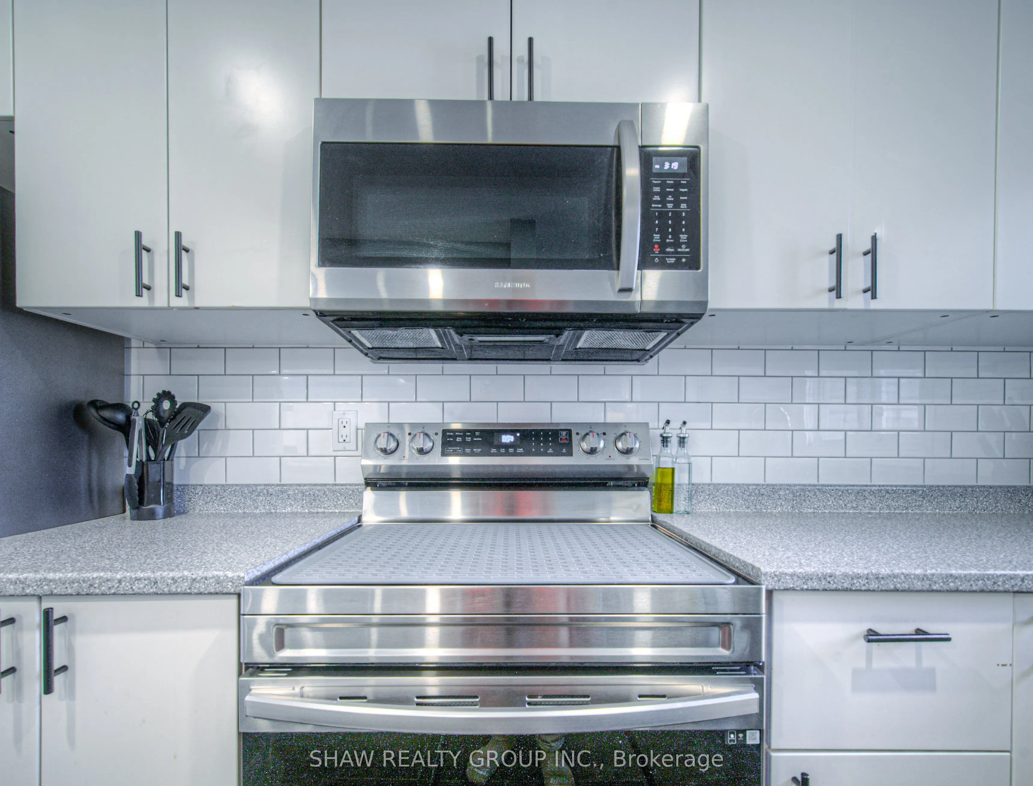 65 Glamis Road, #83