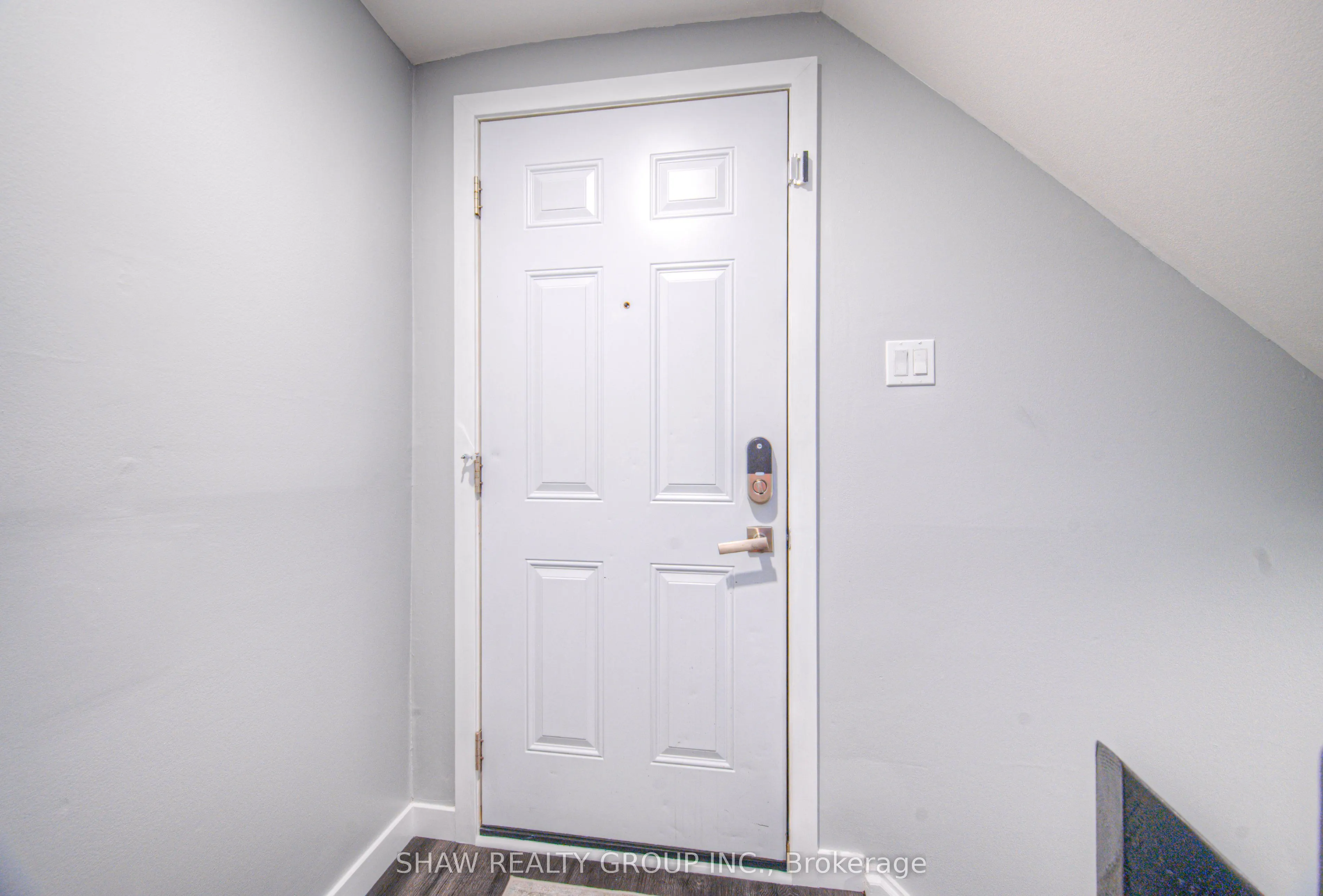 65 Glamis Road, #83