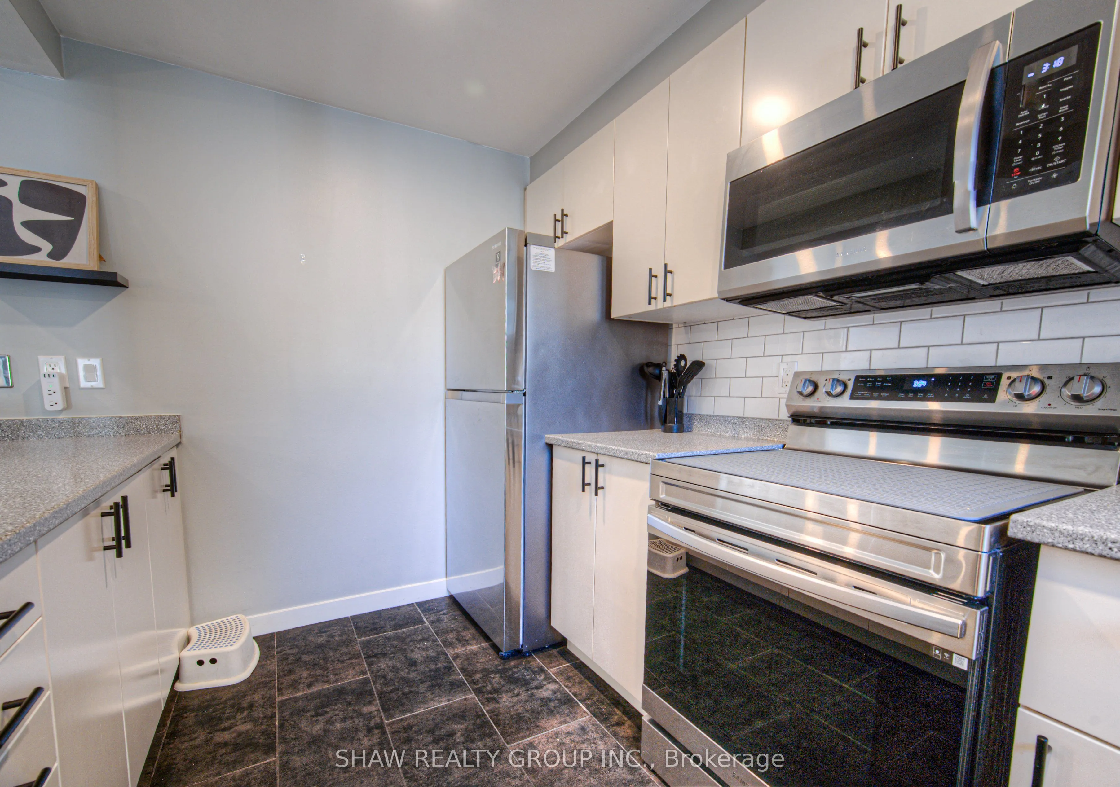 65 Glamis Road, #83