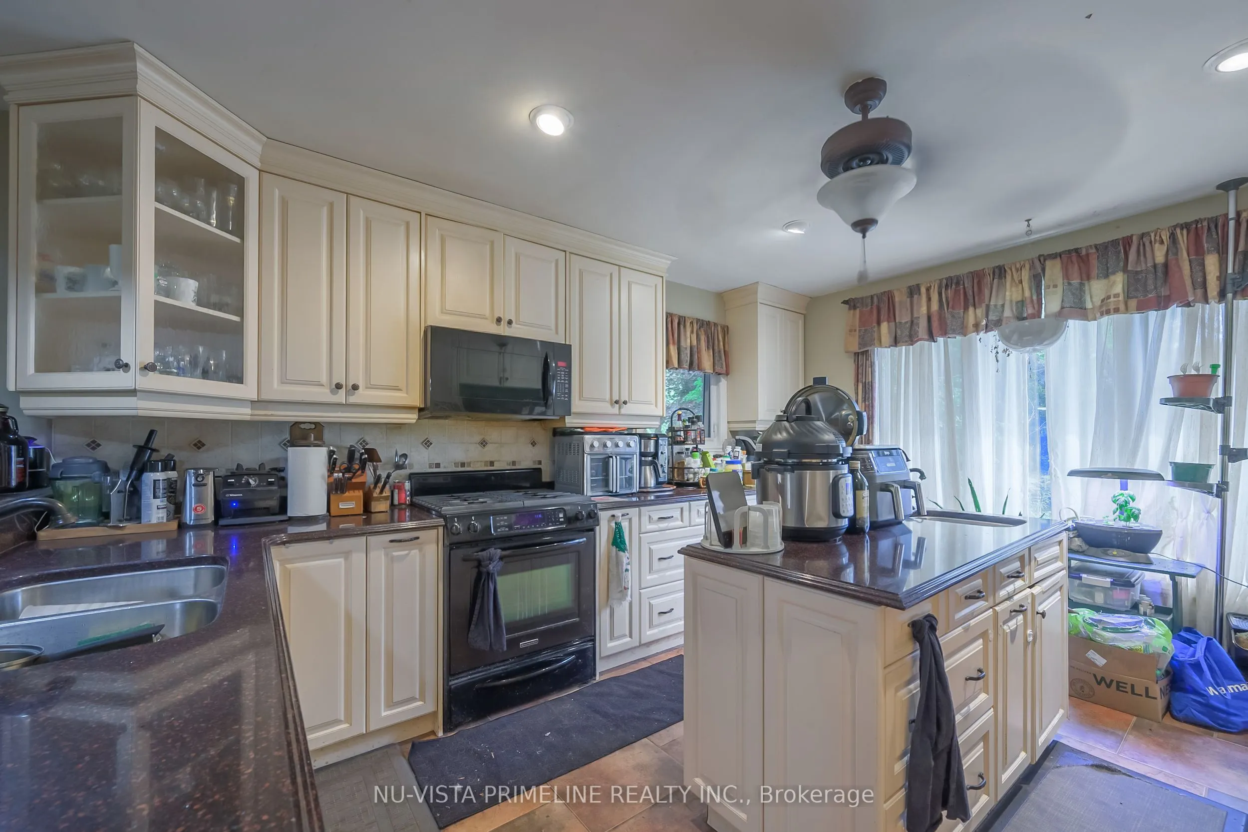 5699 Sunset Drive