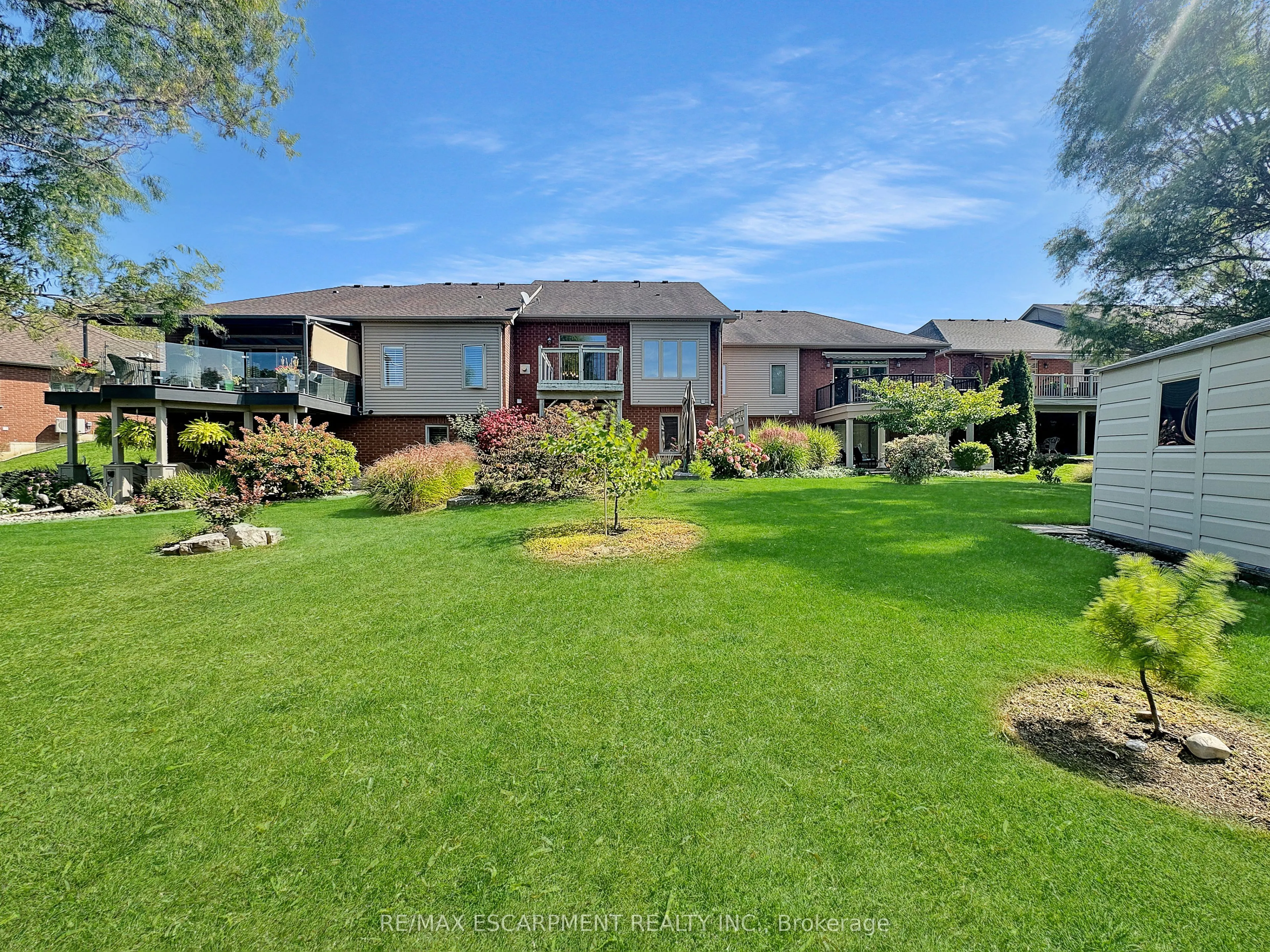 15 Iron Bridge Court