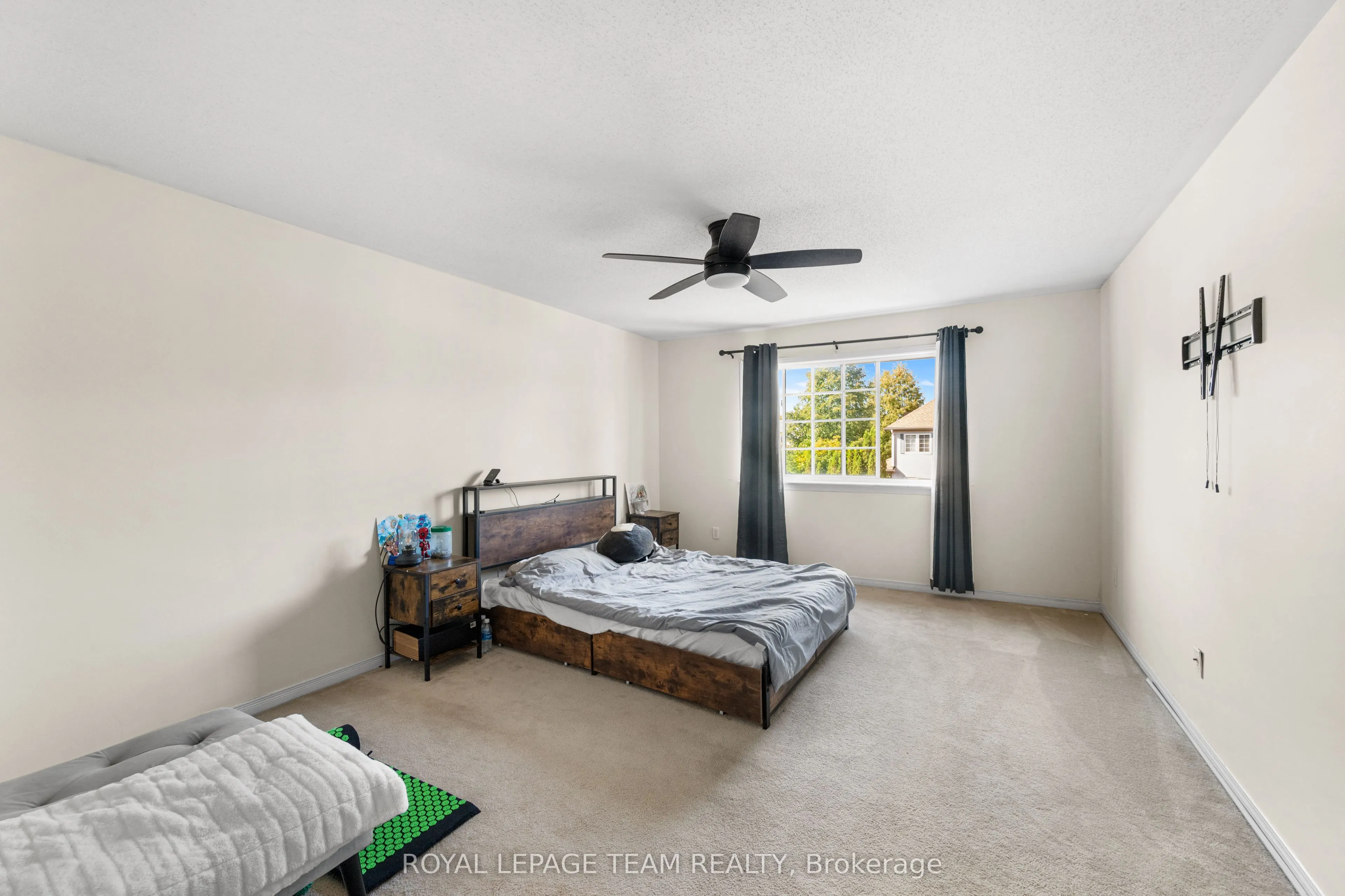 30 Goldthorpe Private