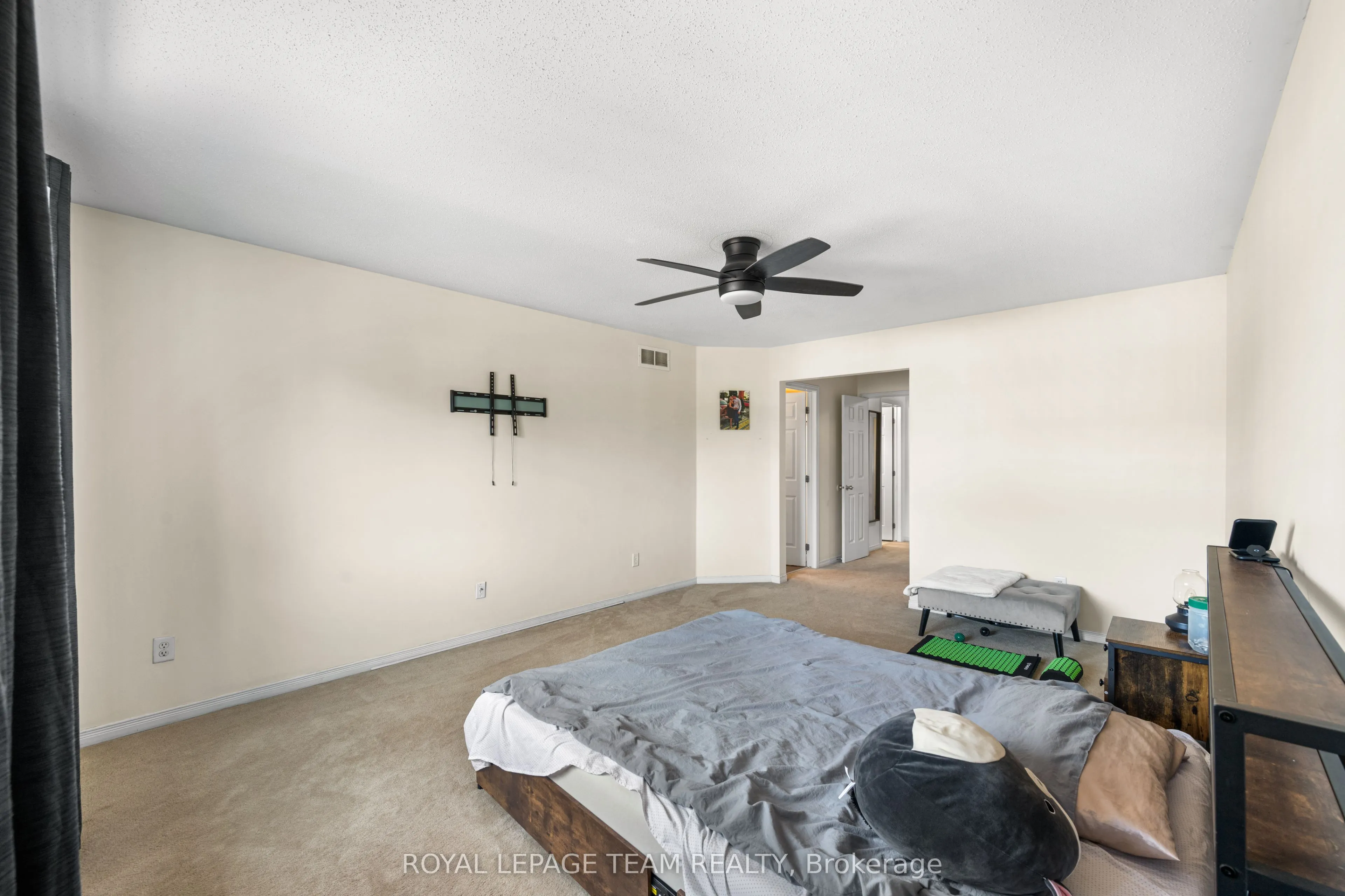 30 Goldthorpe Private