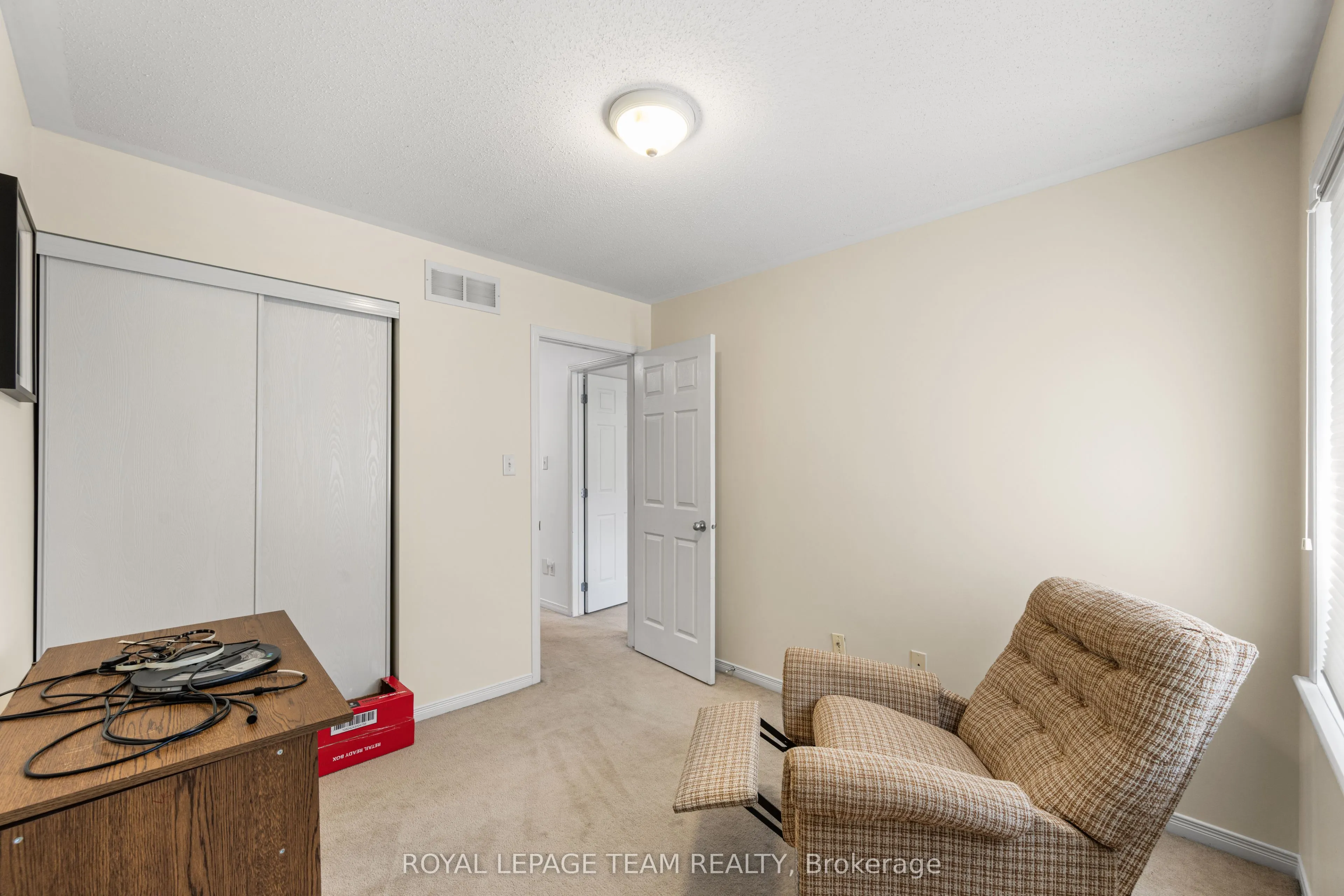 30 Goldthorpe Private
