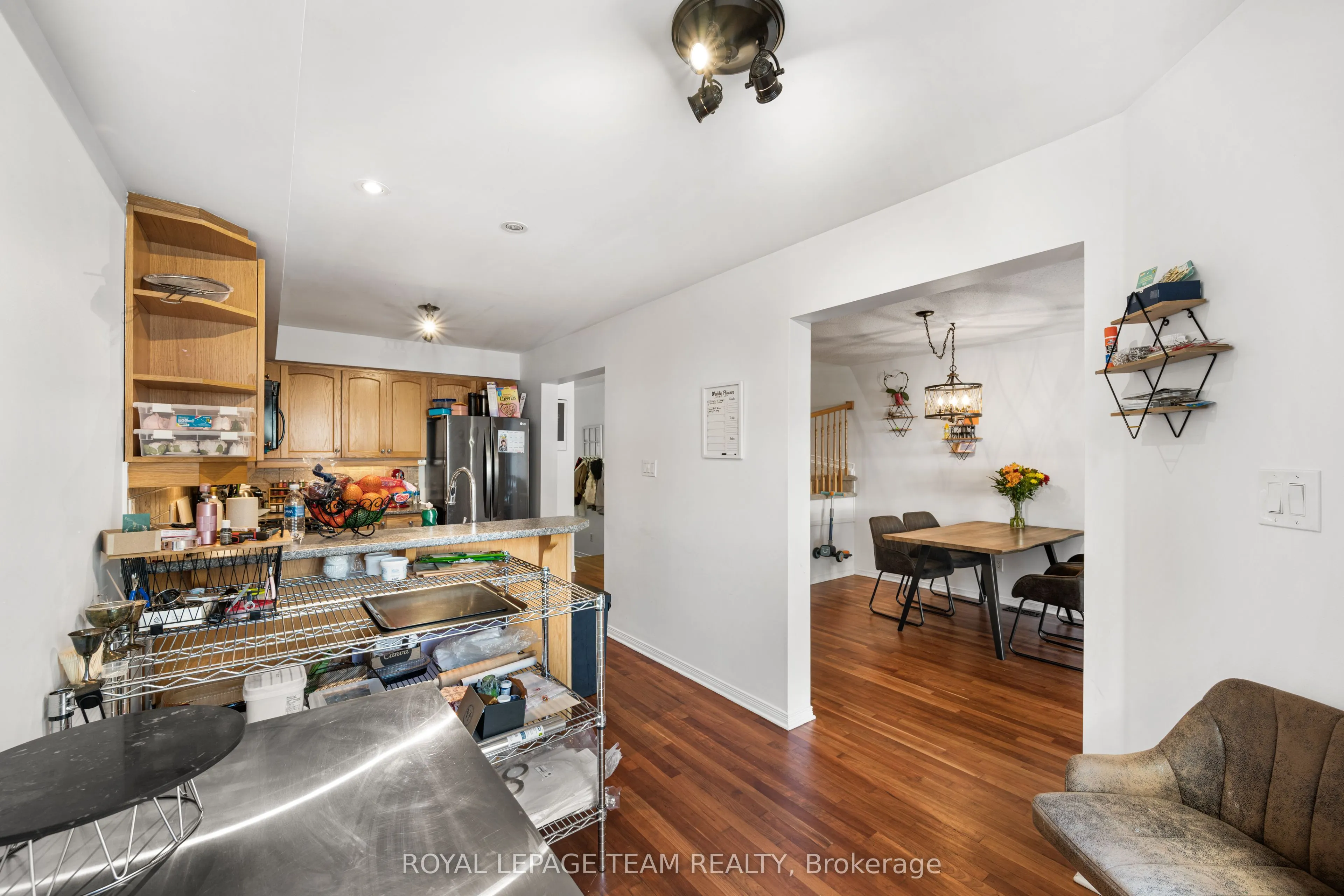 30 Goldthorpe Private