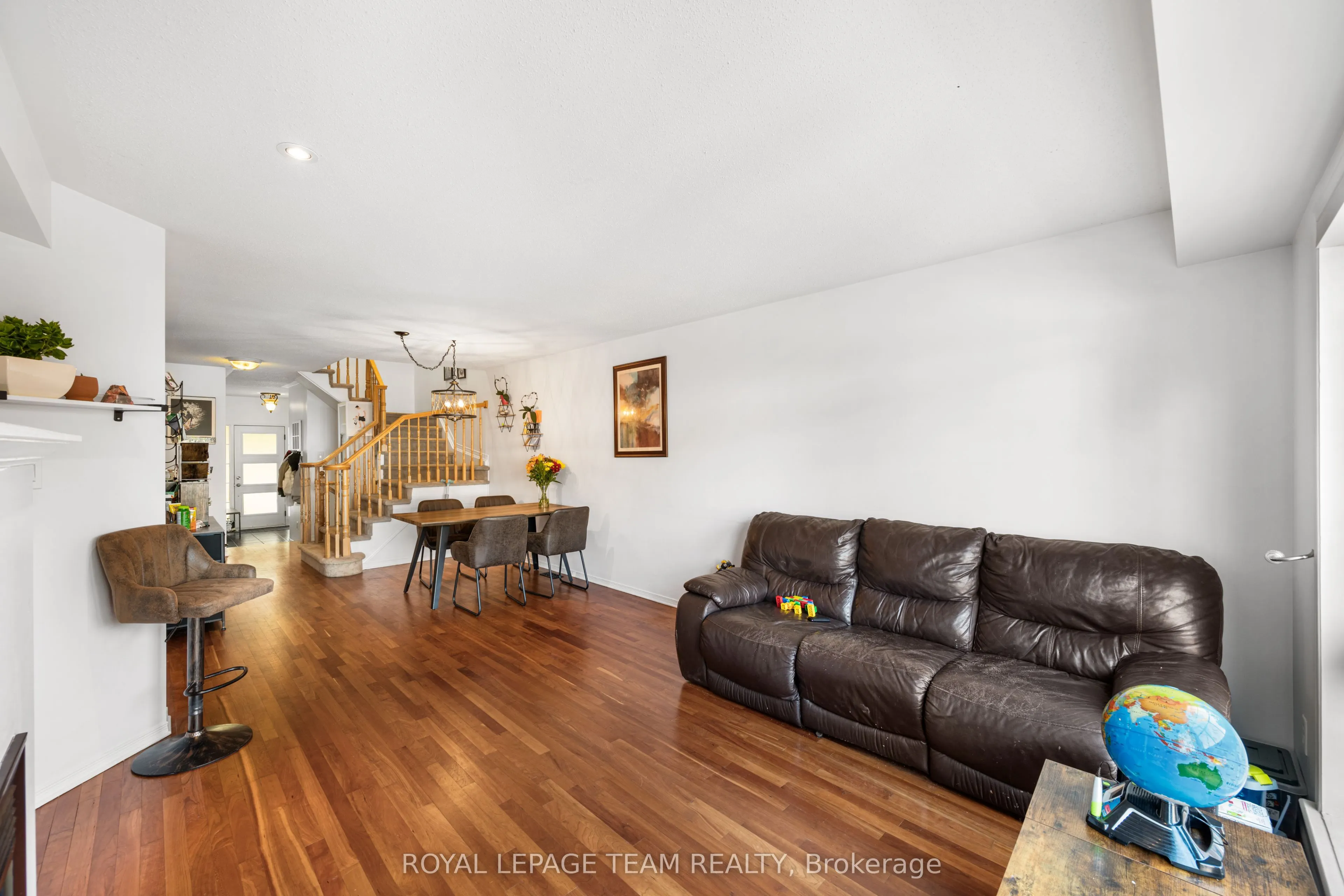 30 Goldthorpe Private