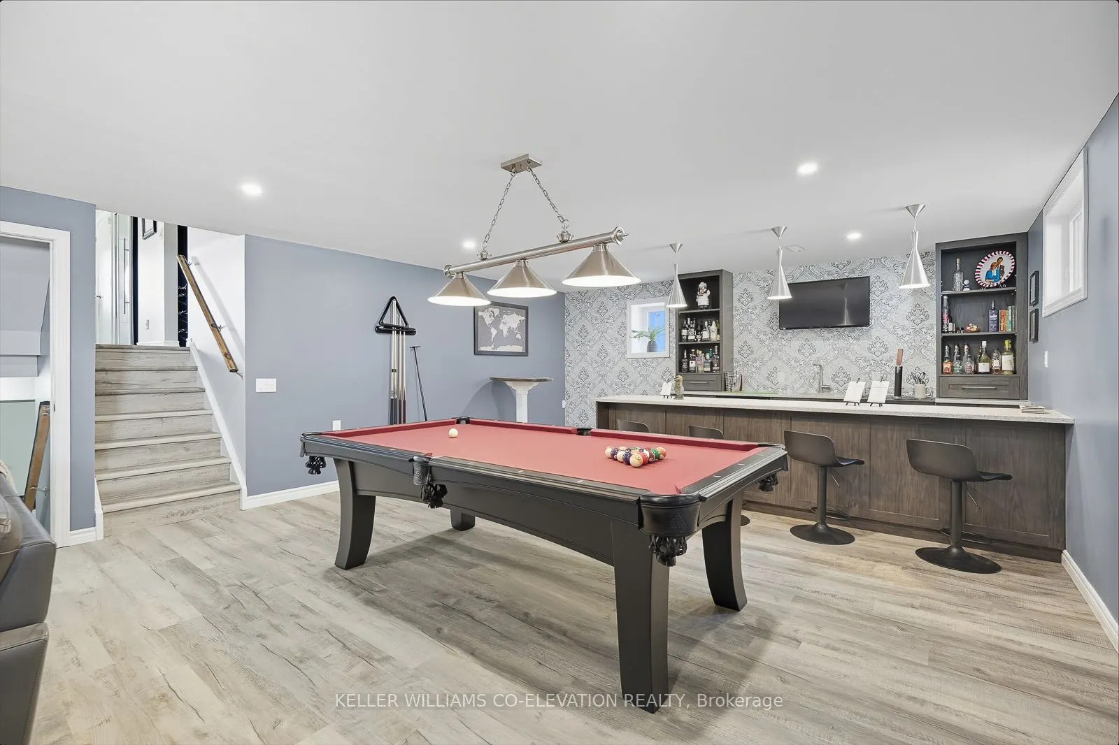 286 Tagge Crescent