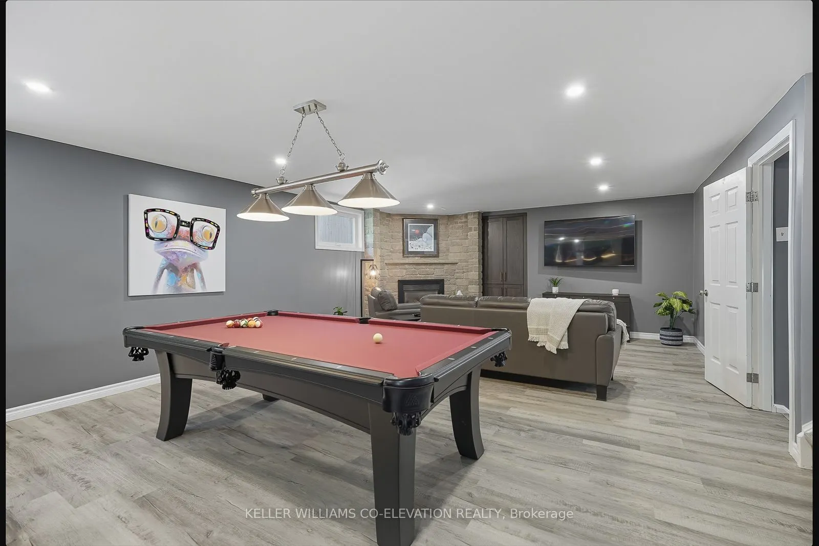 286 Tagge Crescent
