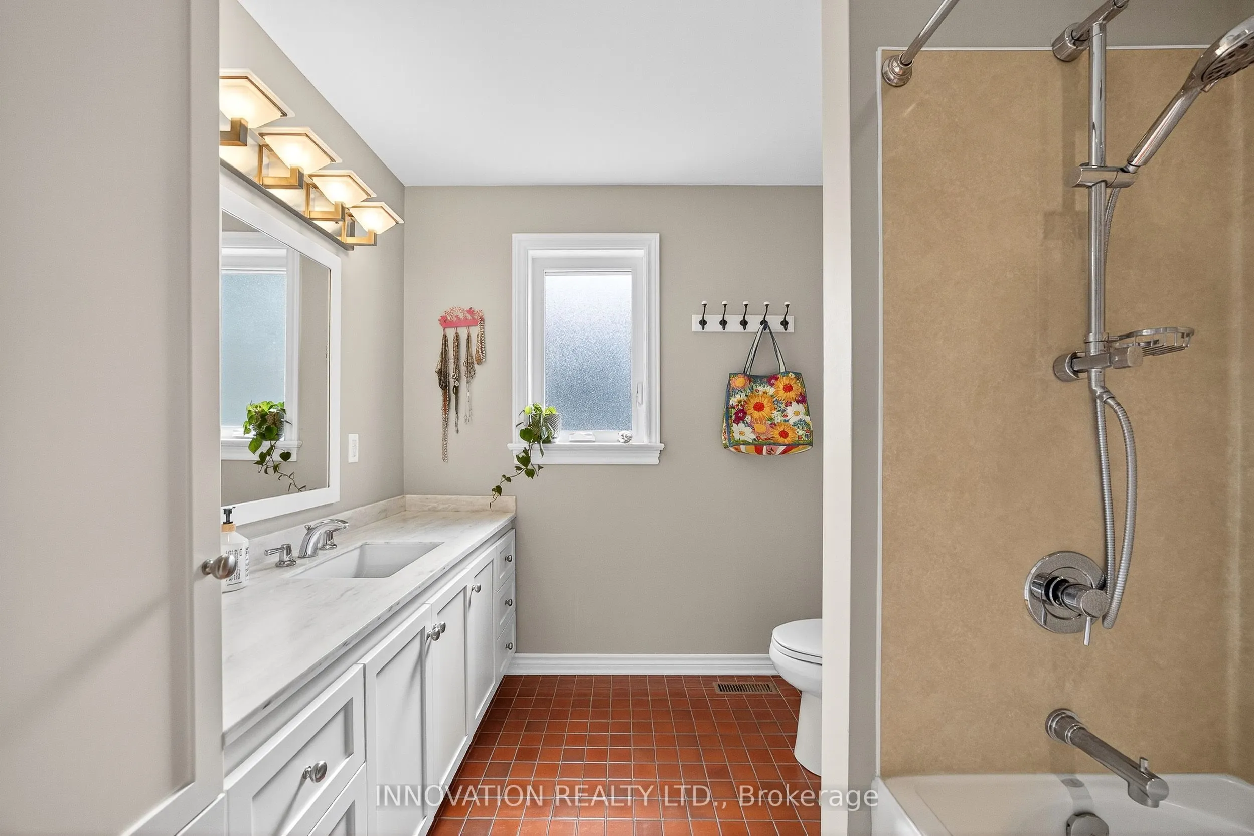 5558 South Island Park Drive